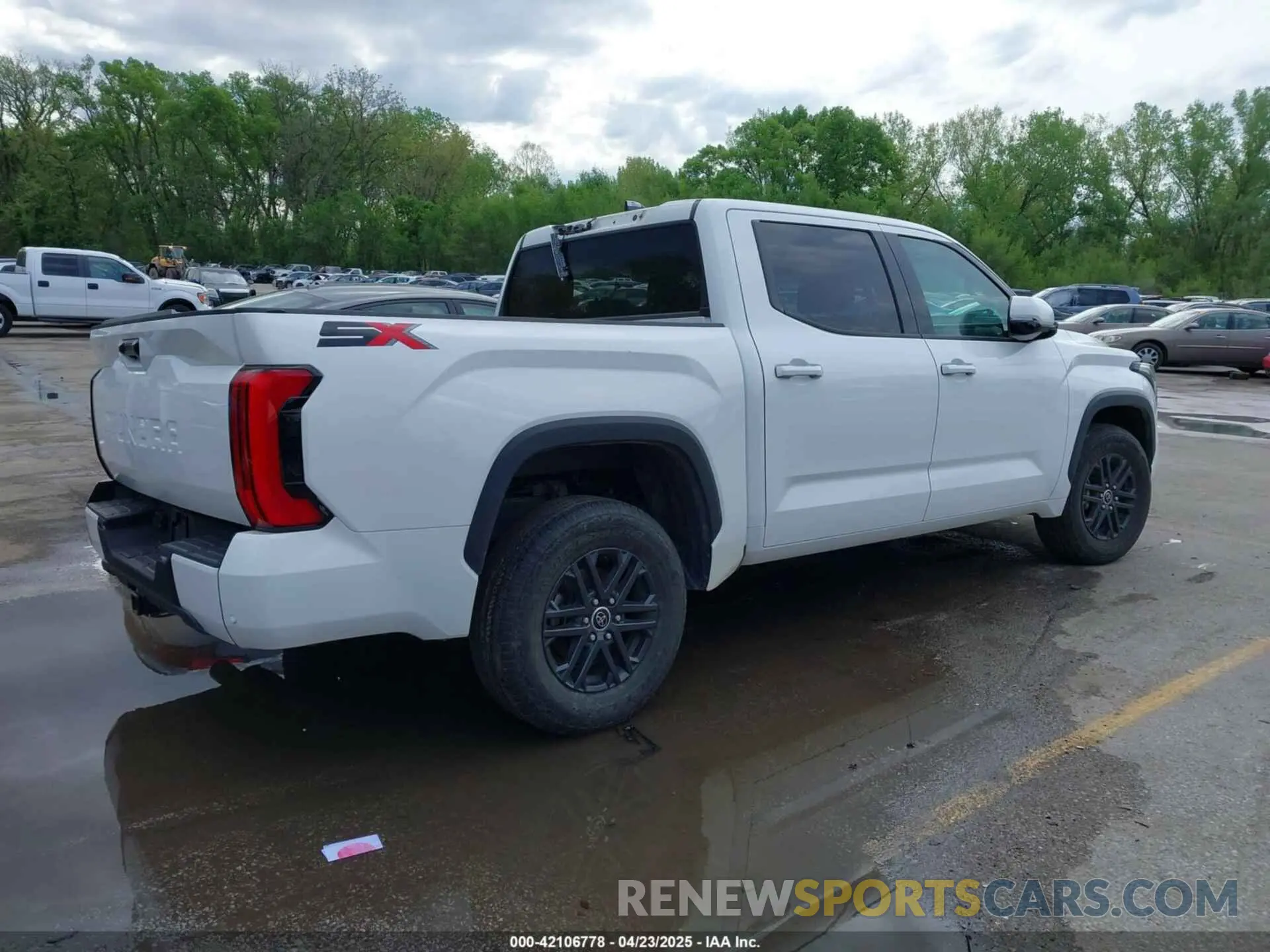 4 fotografías del automóvil dañado 5TFLA5AB2PX021294 TOYOTA TUNDRA 2023
