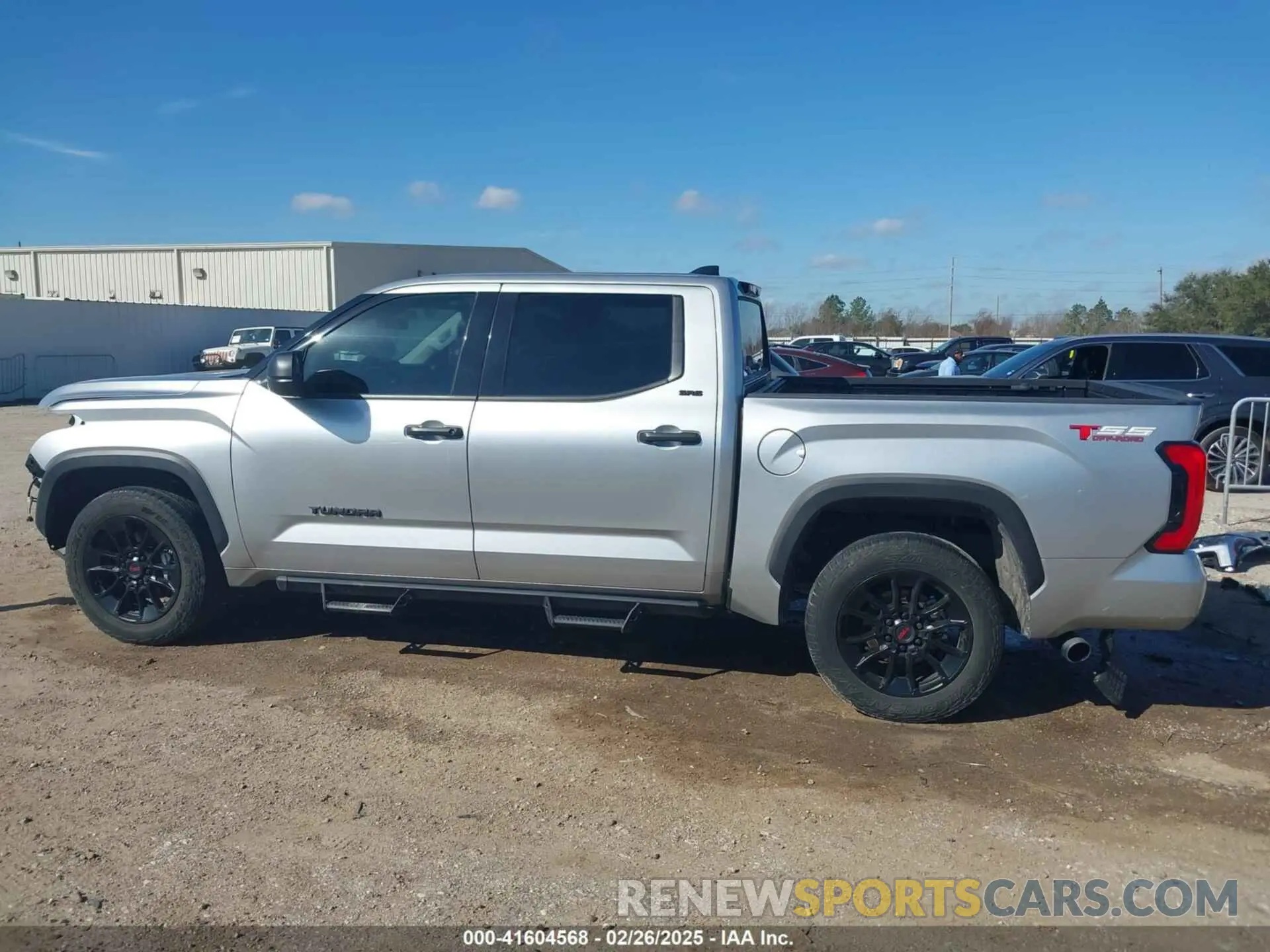 15 fotografías del automóvil dañado 5TFLA5AB5PX027381 TOYOTA TUNDRA 2023