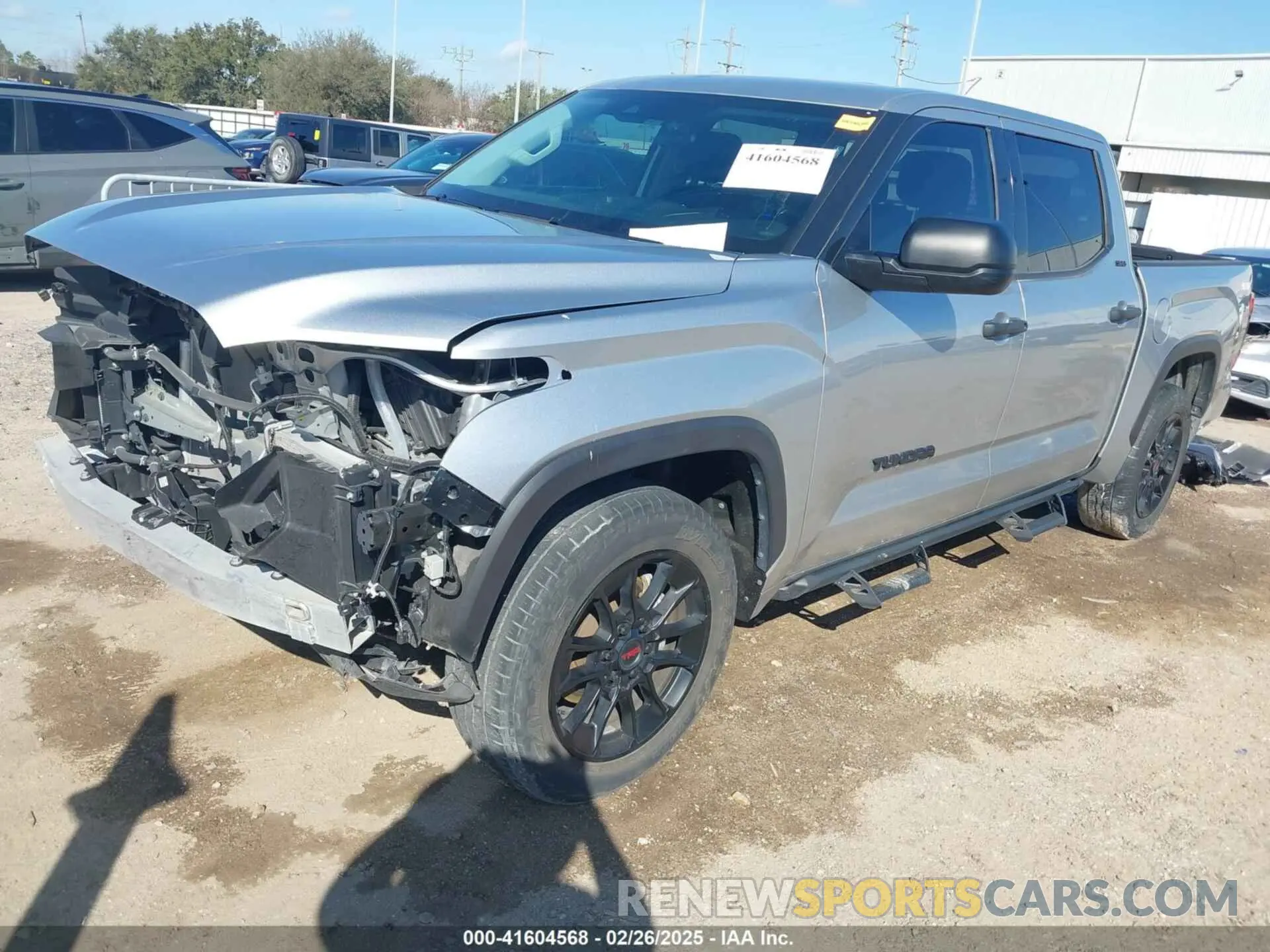 2 fotografías del automóvil dañado 5TFLA5AB5PX027381 TOYOTA TUNDRA 2023
