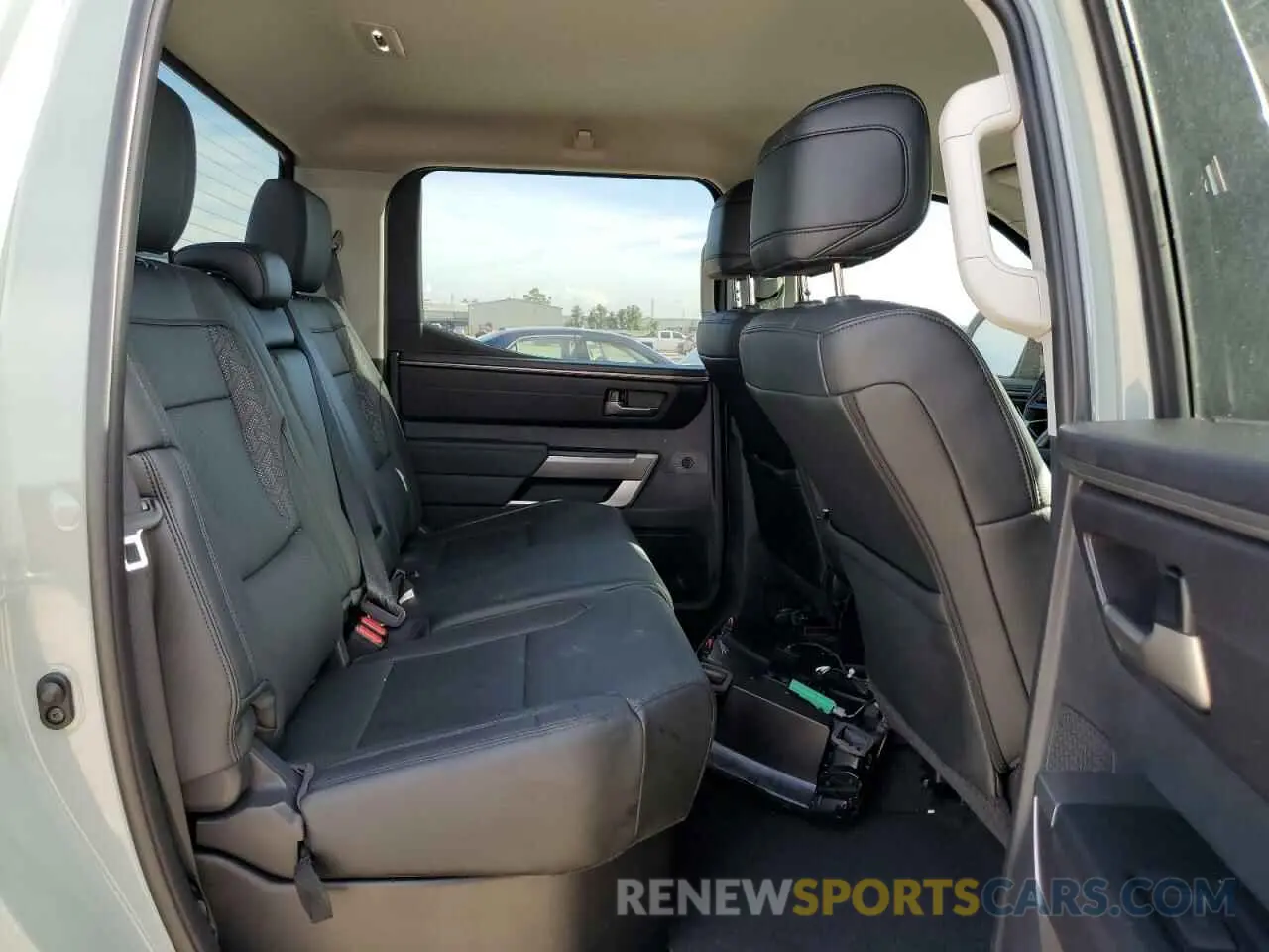10 fotografías del automóvil dañado 5TFLA5AB6PX024909 TOYOTA TUNDRA 2023