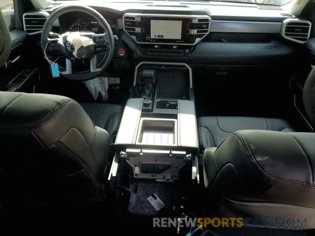 8 fotografías del automóvil dañado 5TFLA5AB6PX024909 TOYOTA TUNDRA 2023