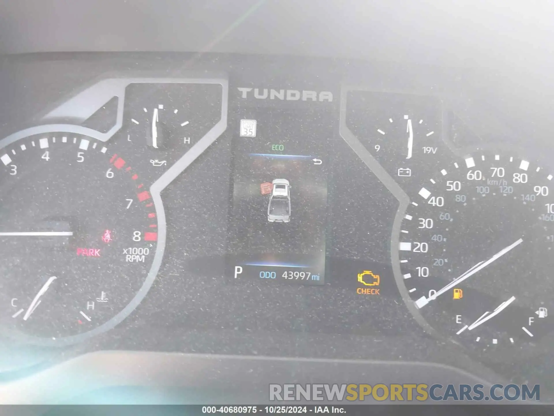 15 fotografías del automóvil dañado 5TFLA5AB6PX027373 TOYOTA TUNDRA 2023
