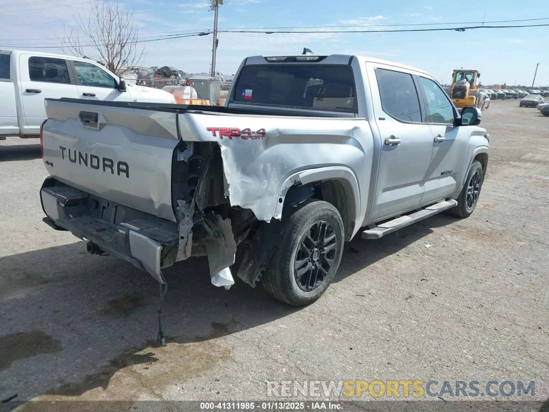 4 fotografías del automóvil dañado 5TFLA5DB1PX059000 TOYOTA TUNDRA 2023