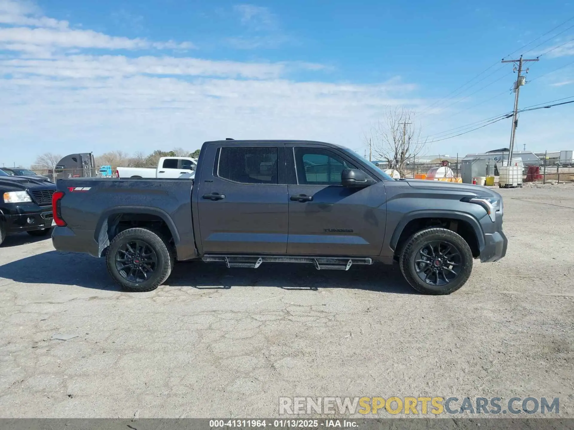 13 fotografías del automóvil dañado 5TFLA5DB2PX075416 TOYOTA TUNDRA 2023