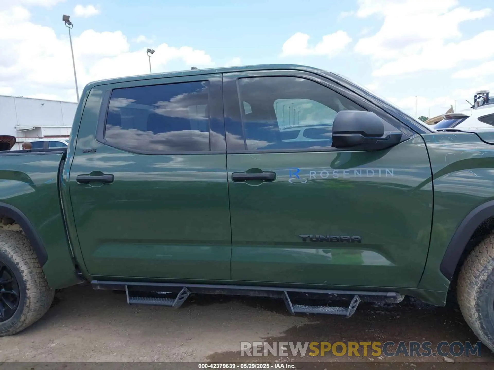 13 fotografías del automóvil dañado 5TFLA5DB4PX076826 TOYOTA TUNDRA 2023