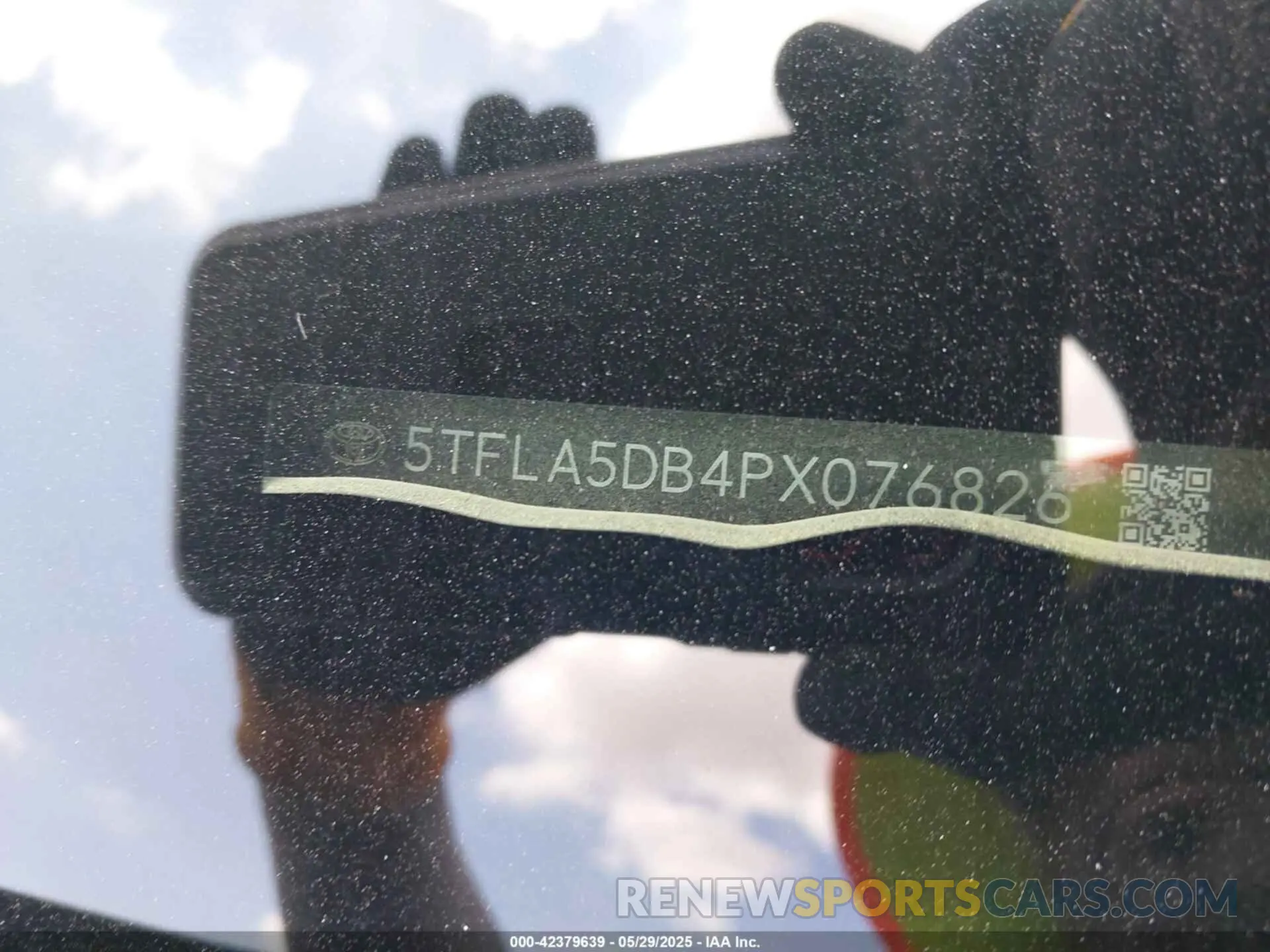 9 fotografías del automóvil dañado 5TFLA5DB4PX076826 TOYOTA TUNDRA 2023