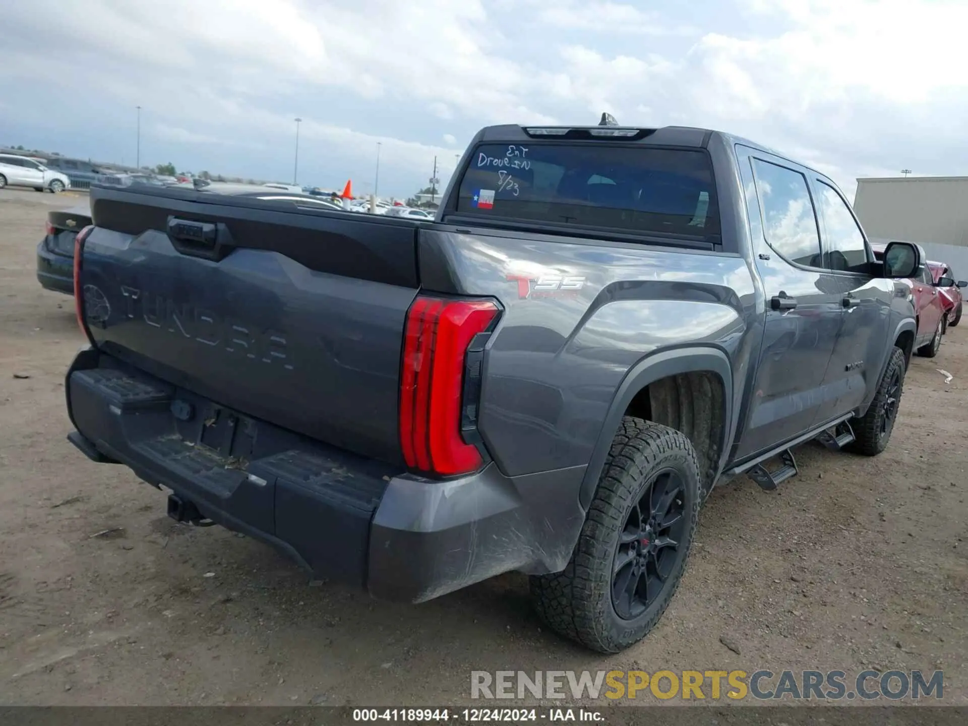 4 fotografías del automóvil dañado 5TFLA5DB5PX080187 TOYOTA TUNDRA 2023