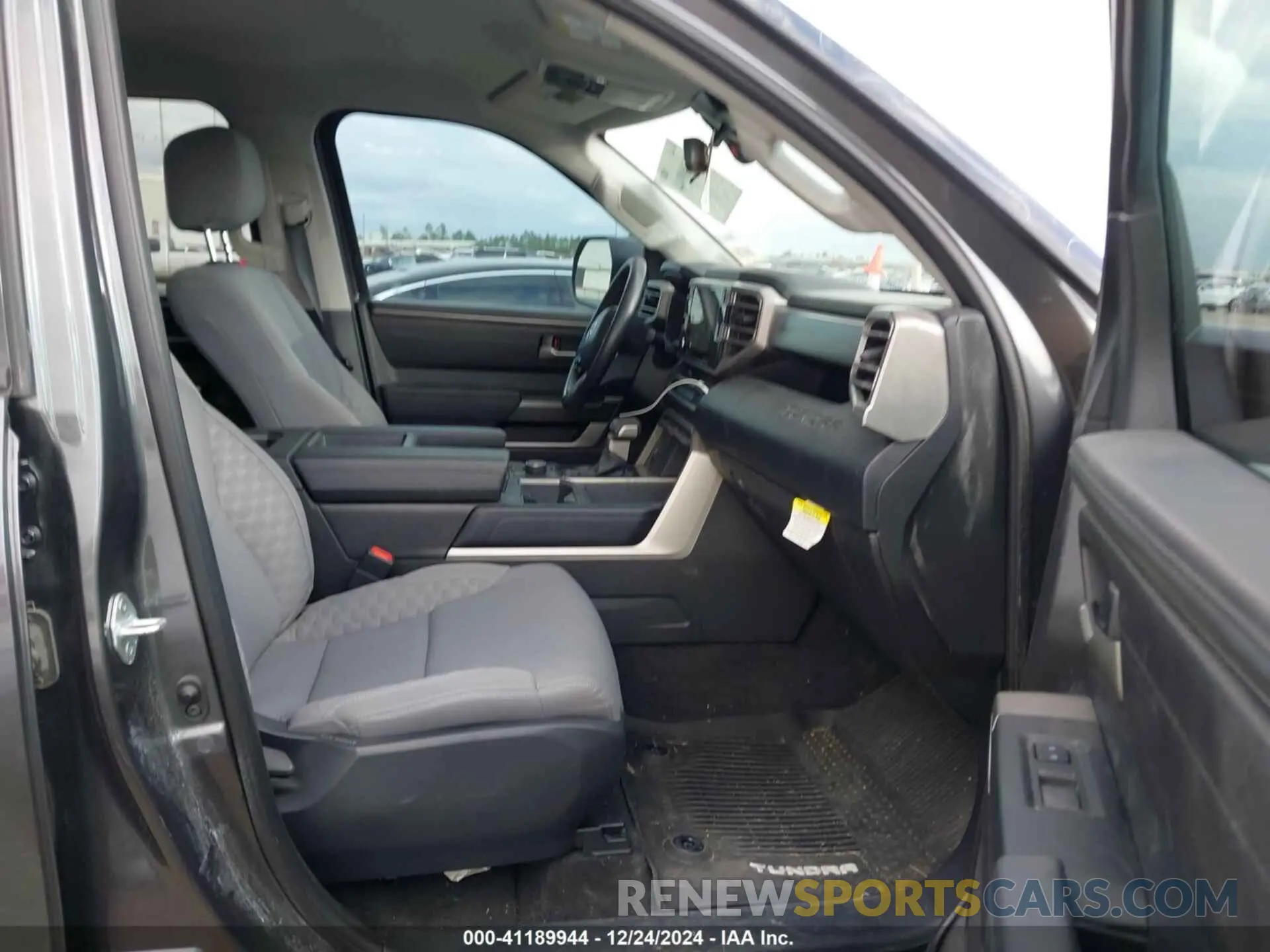 5 fotografías del automóvil dañado 5TFLA5DB5PX080187 TOYOTA TUNDRA 2023