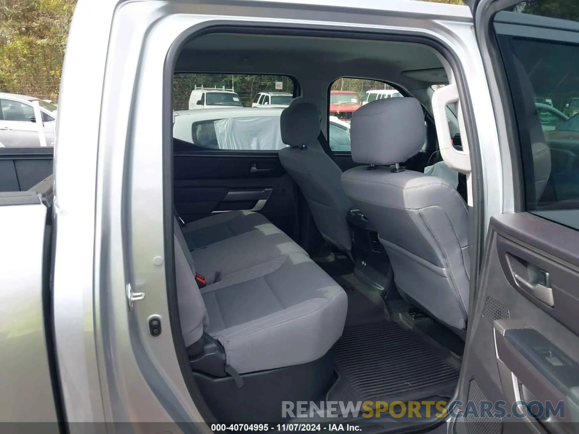8 fotografías del automóvil dañado 5TFLA5DB5PX083266 TOYOTA TUNDRA 2023