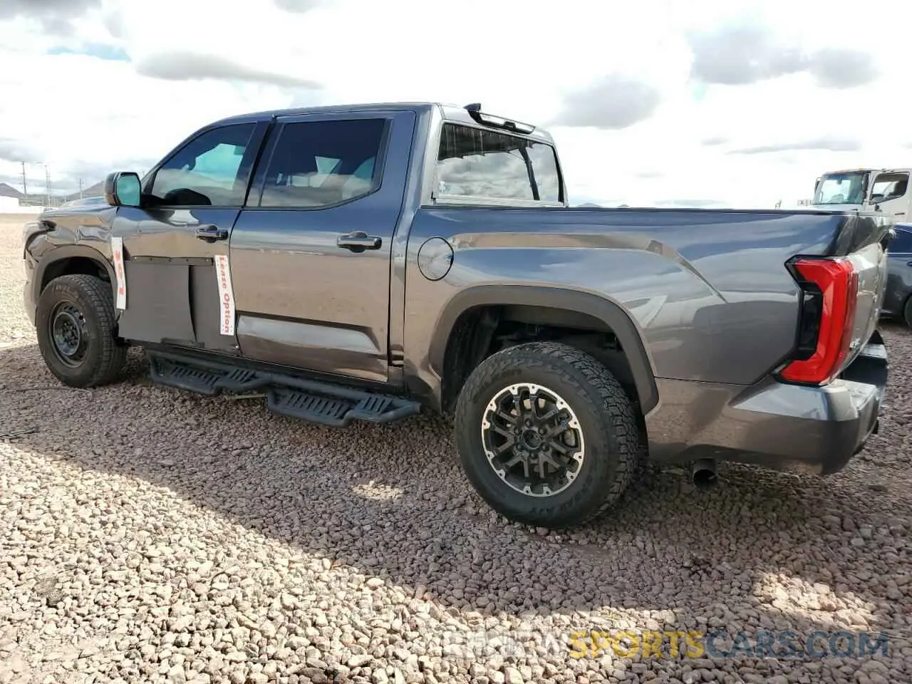 2 fotografías del automóvil dañado 5TFLA5DB5PX095241 TOYOTA TUNDRA 2023