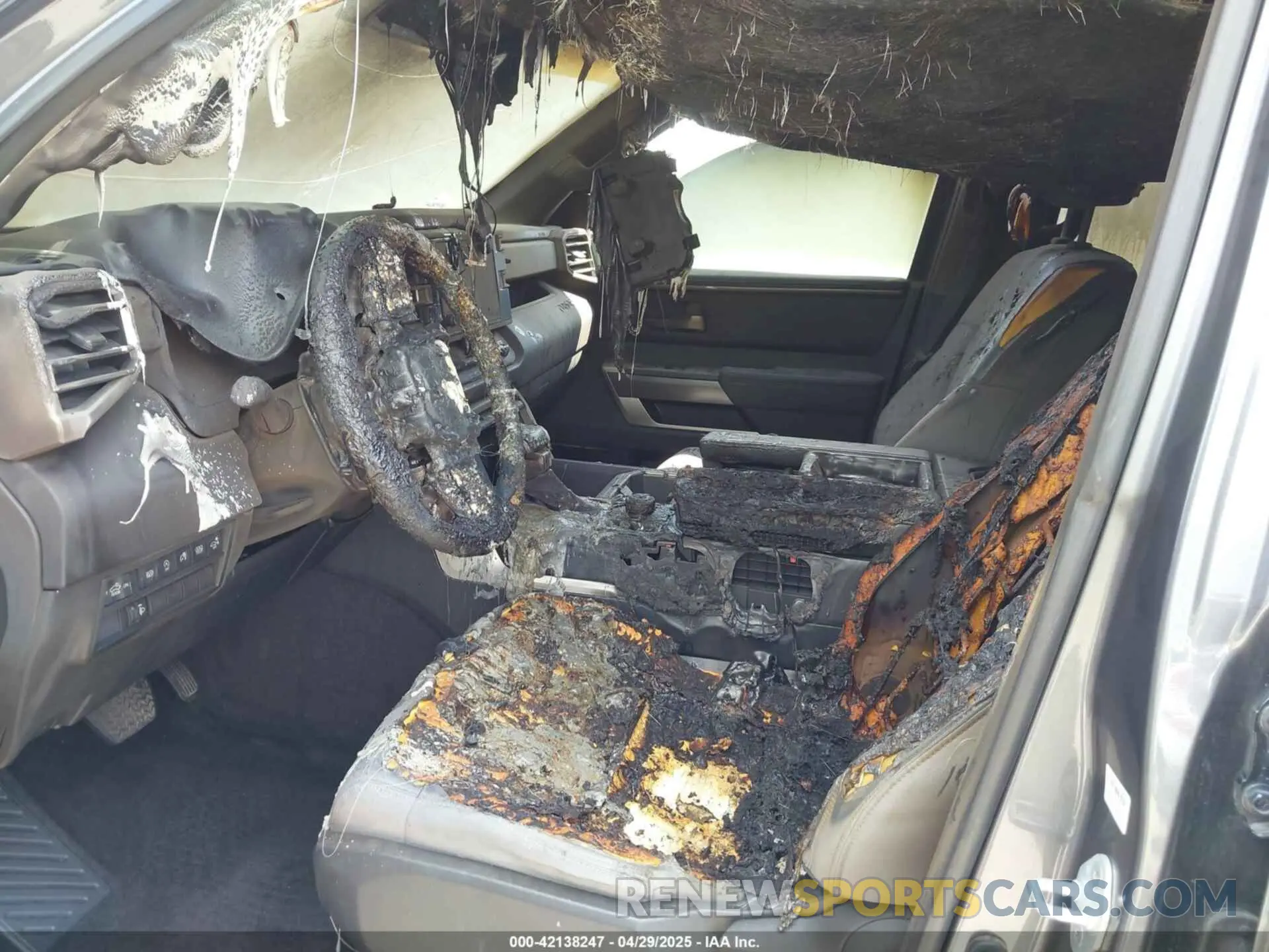 6 fotografías del automóvil dañado 5TFLA5DB6PX106327 TOYOTA TUNDRA 2023