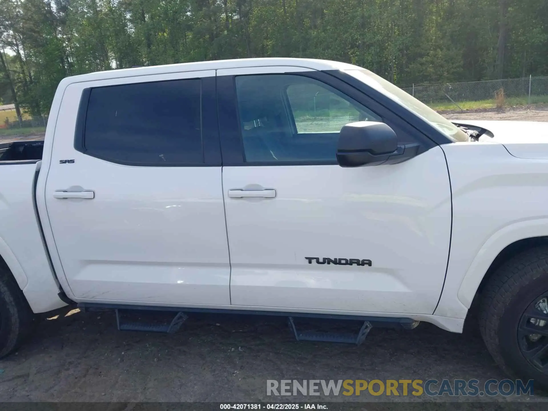 13 fotografías del automóvil dañado 5TFLA5DB7PX112573 TOYOTA TUNDRA 2023