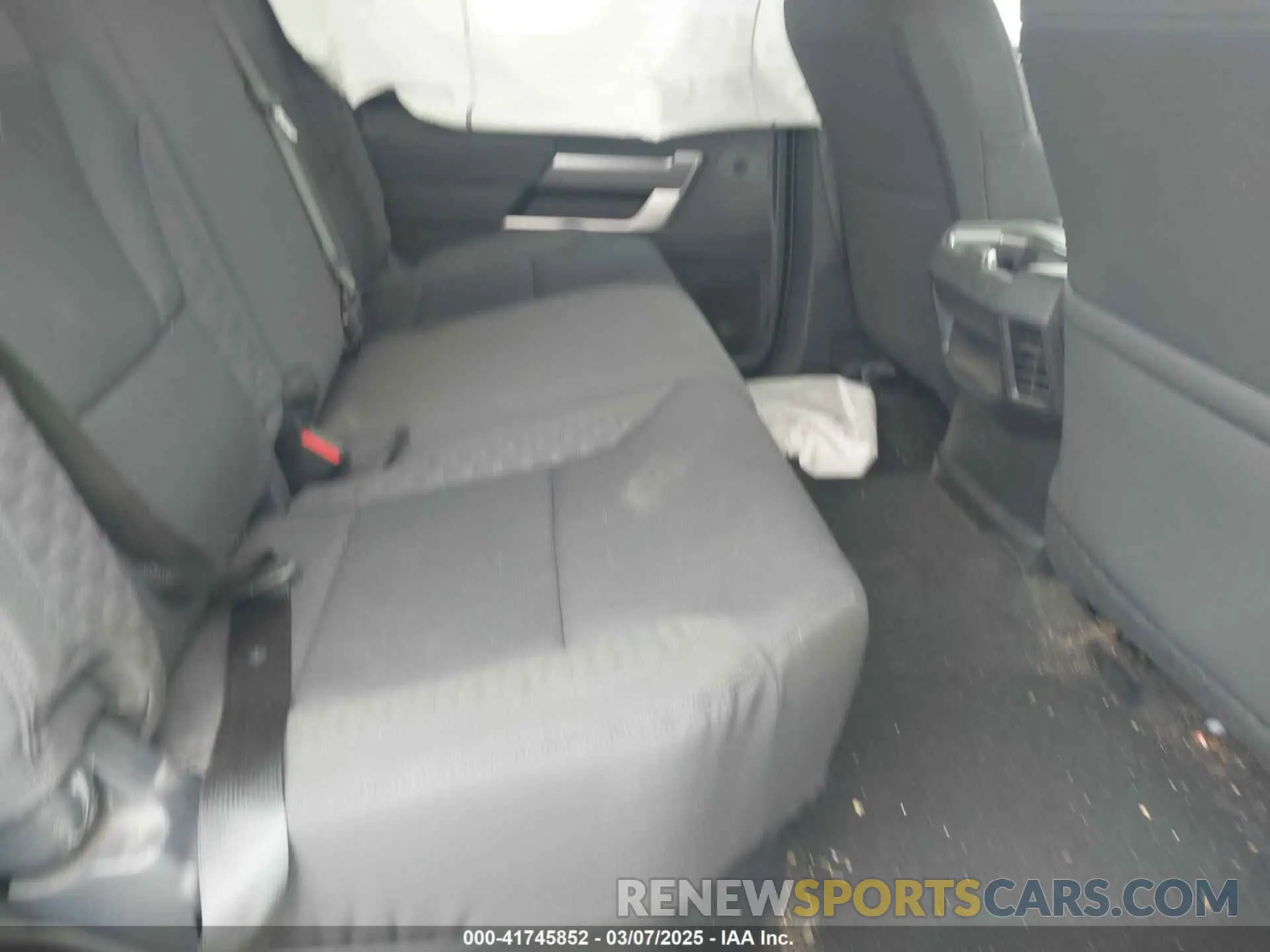 8 fotografías del automóvil dañado 5TFLA5DB9PX077406 TOYOTA TUNDRA 2023