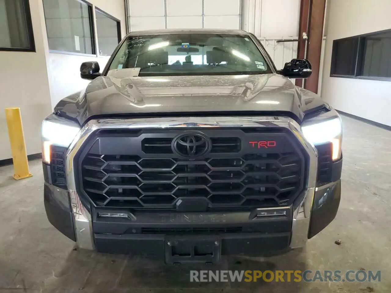 5 fotografías del automóvil dañado 5TFLA5DBXPX103916 TOYOTA TUNDRA 2023