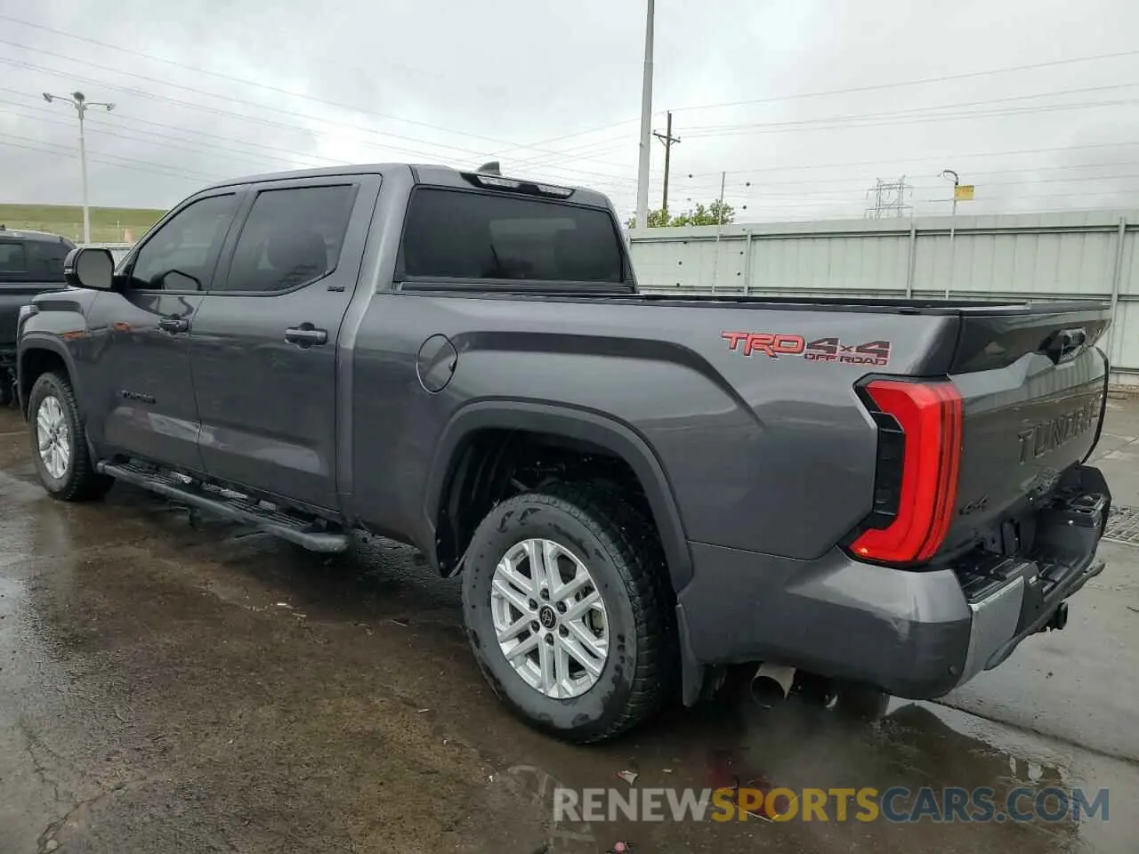2 fotografías del automóvil dañado 5TFLA5EC9PX016872 TOYOTA TUNDRA 2023