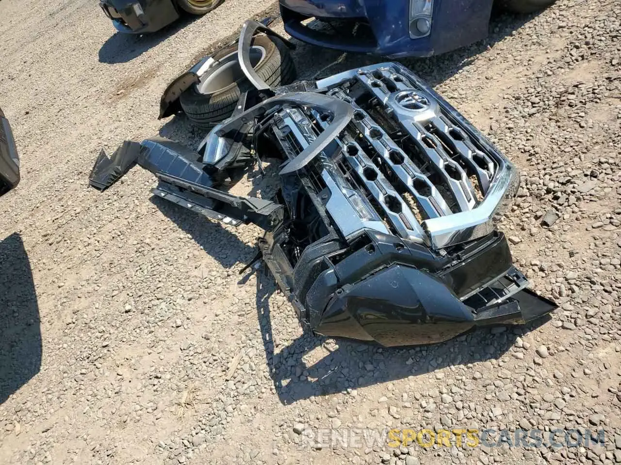 12 fotografías del automóvil dañado 5TFMA5AB3PX020658 TOYOTA TUNDRA 2023