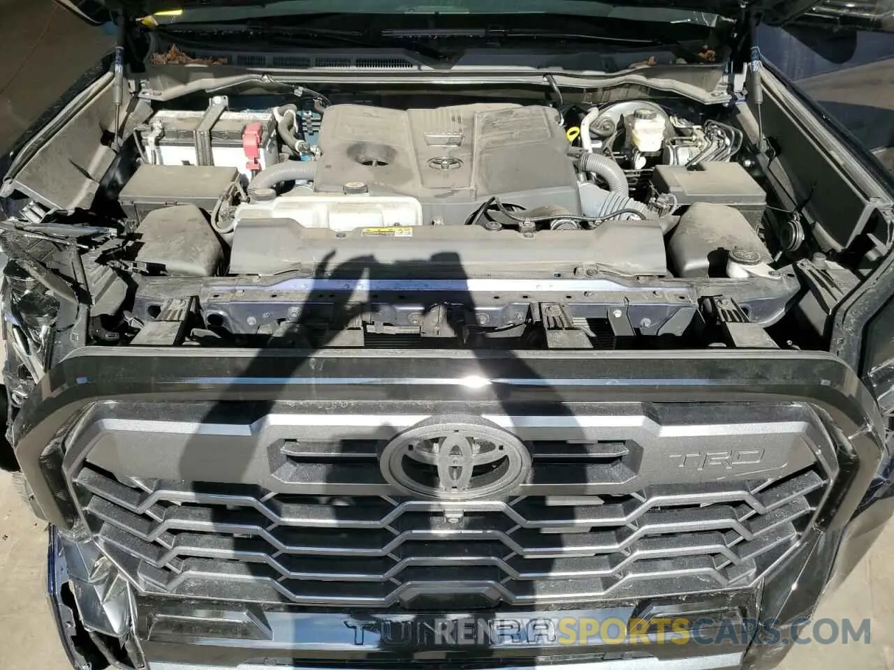 11 fotografías del automóvil dañado 5TFMA5DB5PX061319 TOYOTA TUNDRA 2023