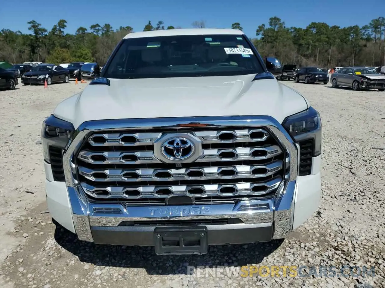 5 fotografías del automóvil dañado 5TFMC5AB9PX002272 TOYOTA TUNDRA 2023