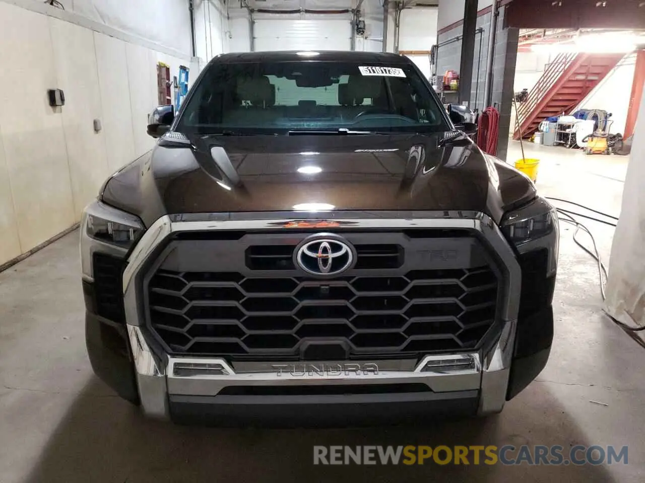 5 fotografías del automóvil dañado 5TFMC5DB3PX016065 TOYOTA TUNDRA 2023