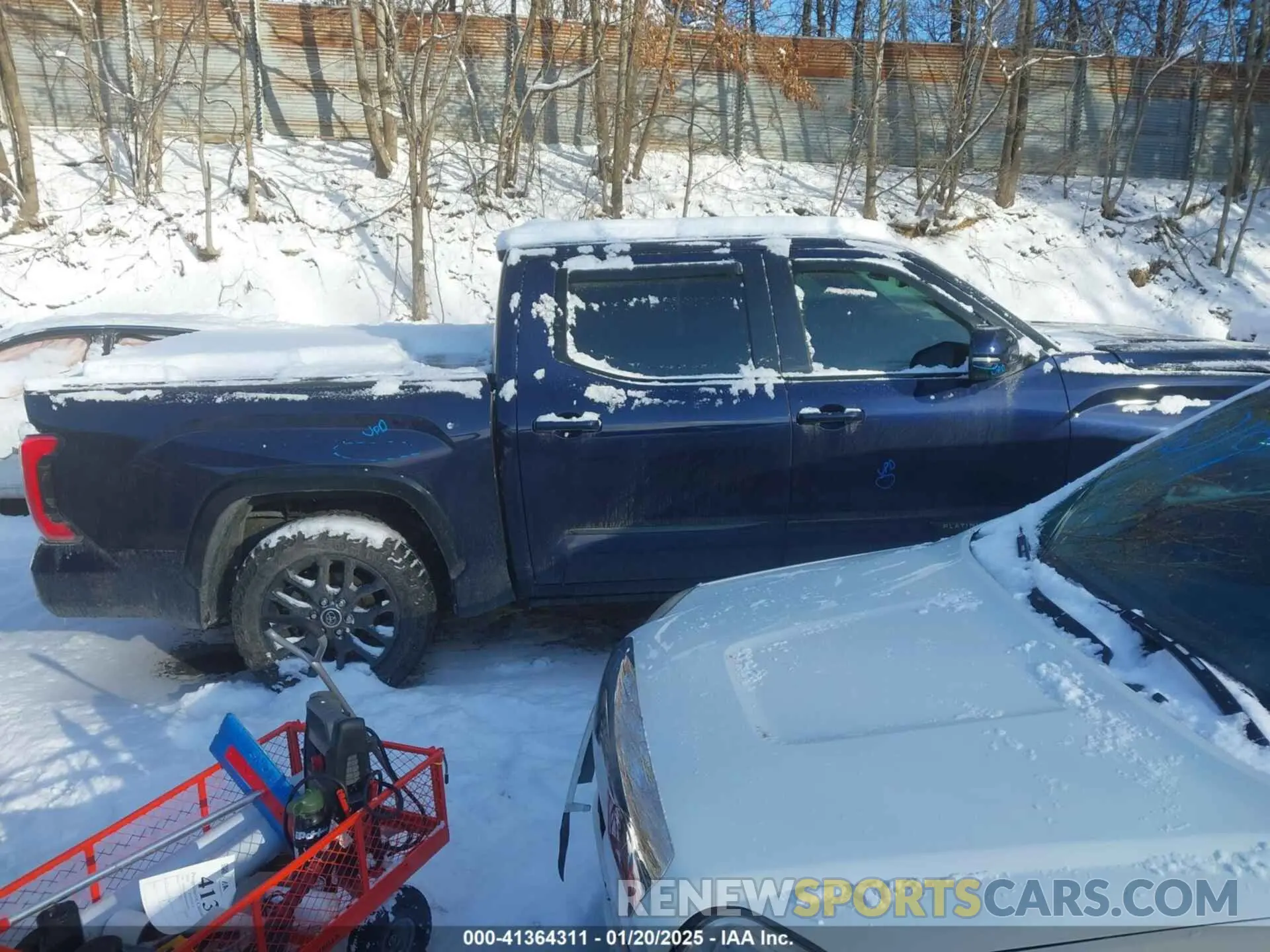 13 fotografías del automóvil dañado 5TFNA5DB4PX064765 TOYOTA TUNDRA 2023
