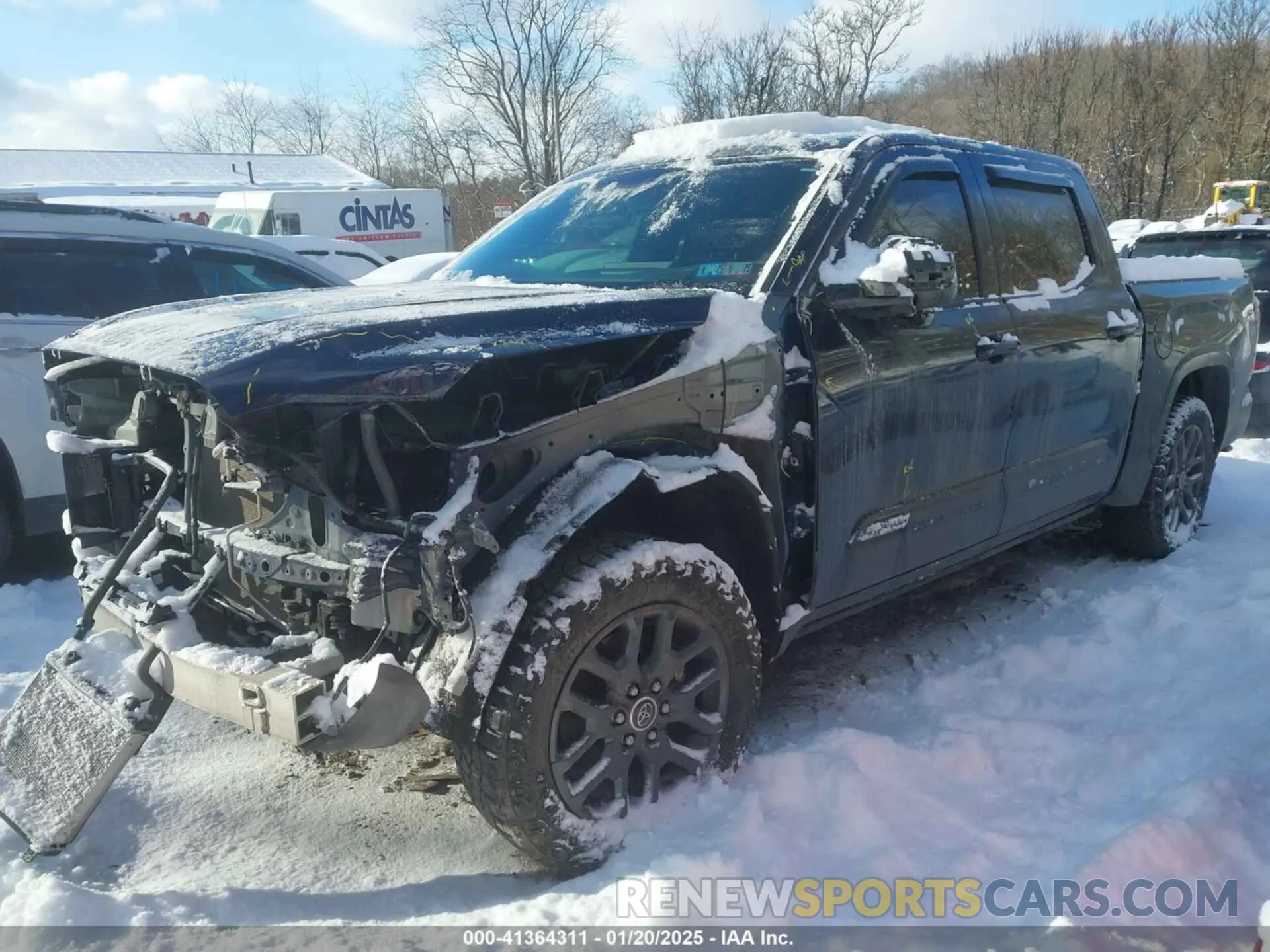2 fotografías del automóvil dañado 5TFNA5DB4PX064765 TOYOTA TUNDRA 2023