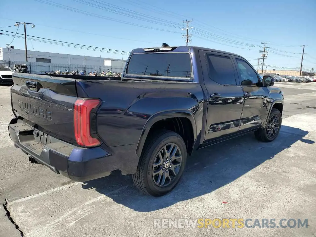 3 fotografías del automóvil dañado 5TFNA5DB6PX087447 TOYOTA TUNDRA 2023