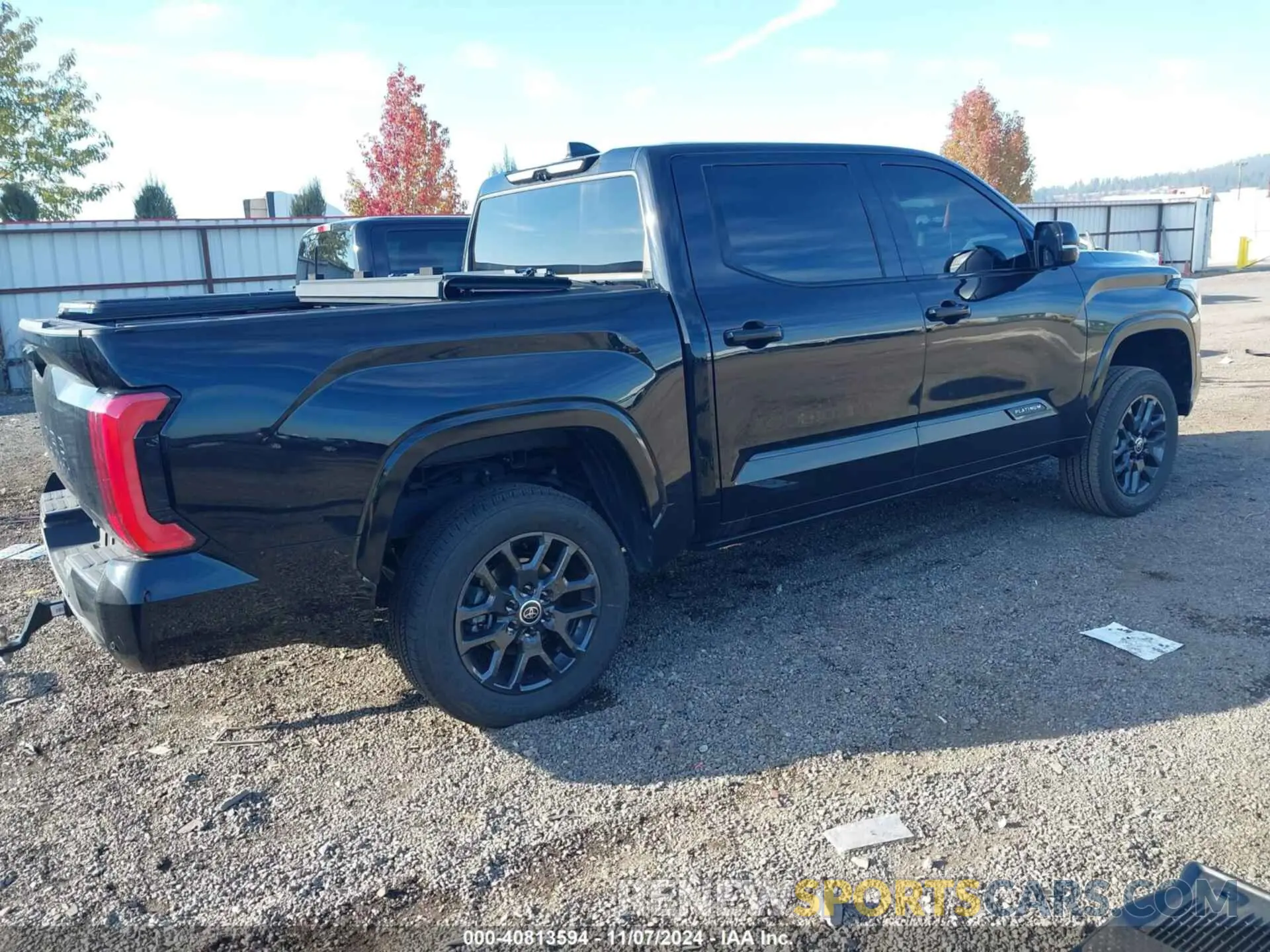 4 fotografías del automóvil dañado 5TFNA5DBXPX117873 TOYOTA TUNDRA 2023