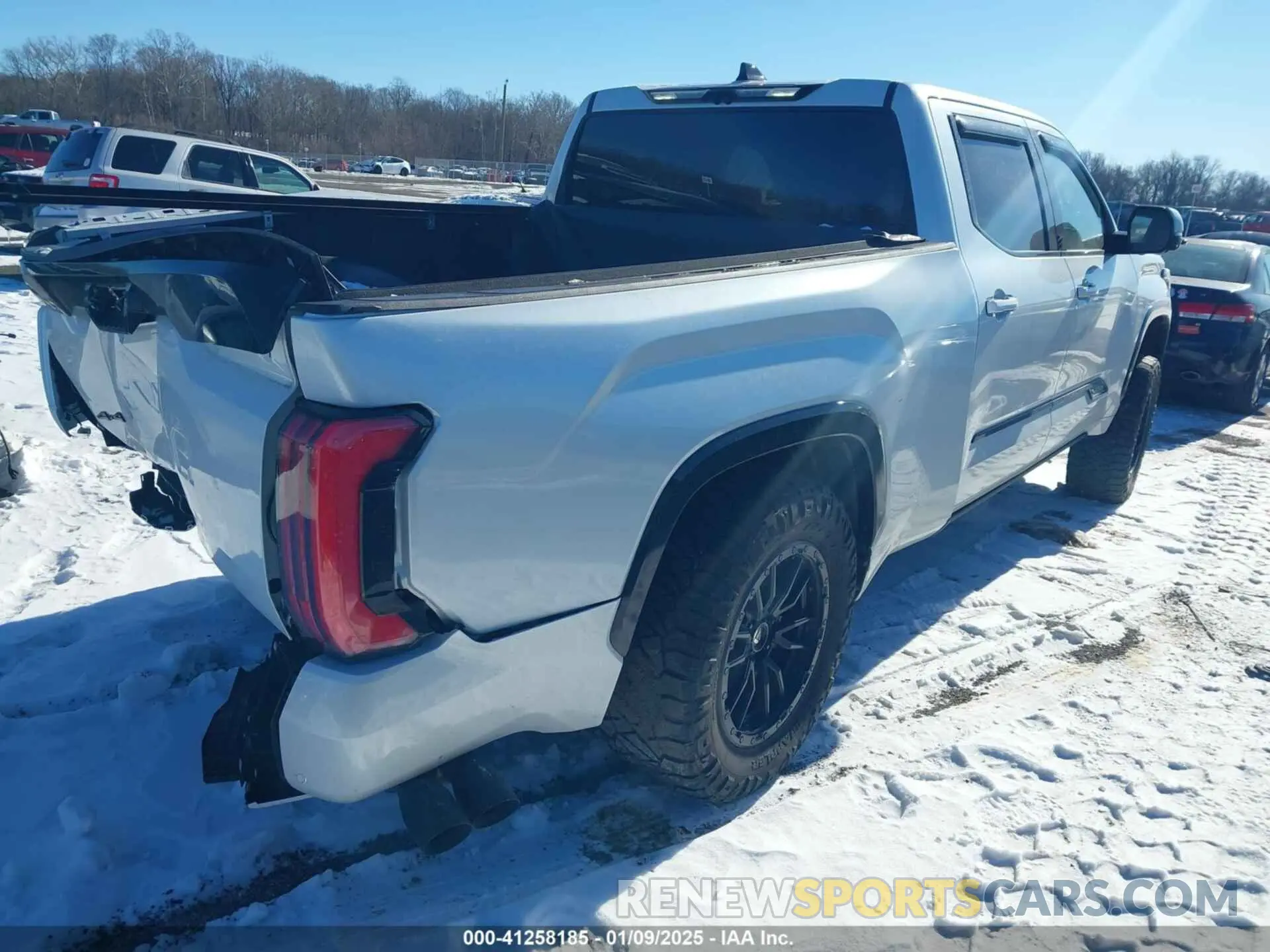 4 fotografías del automóvil dañado 5TFNA5EC4PX017579 TOYOTA TUNDRA 2023