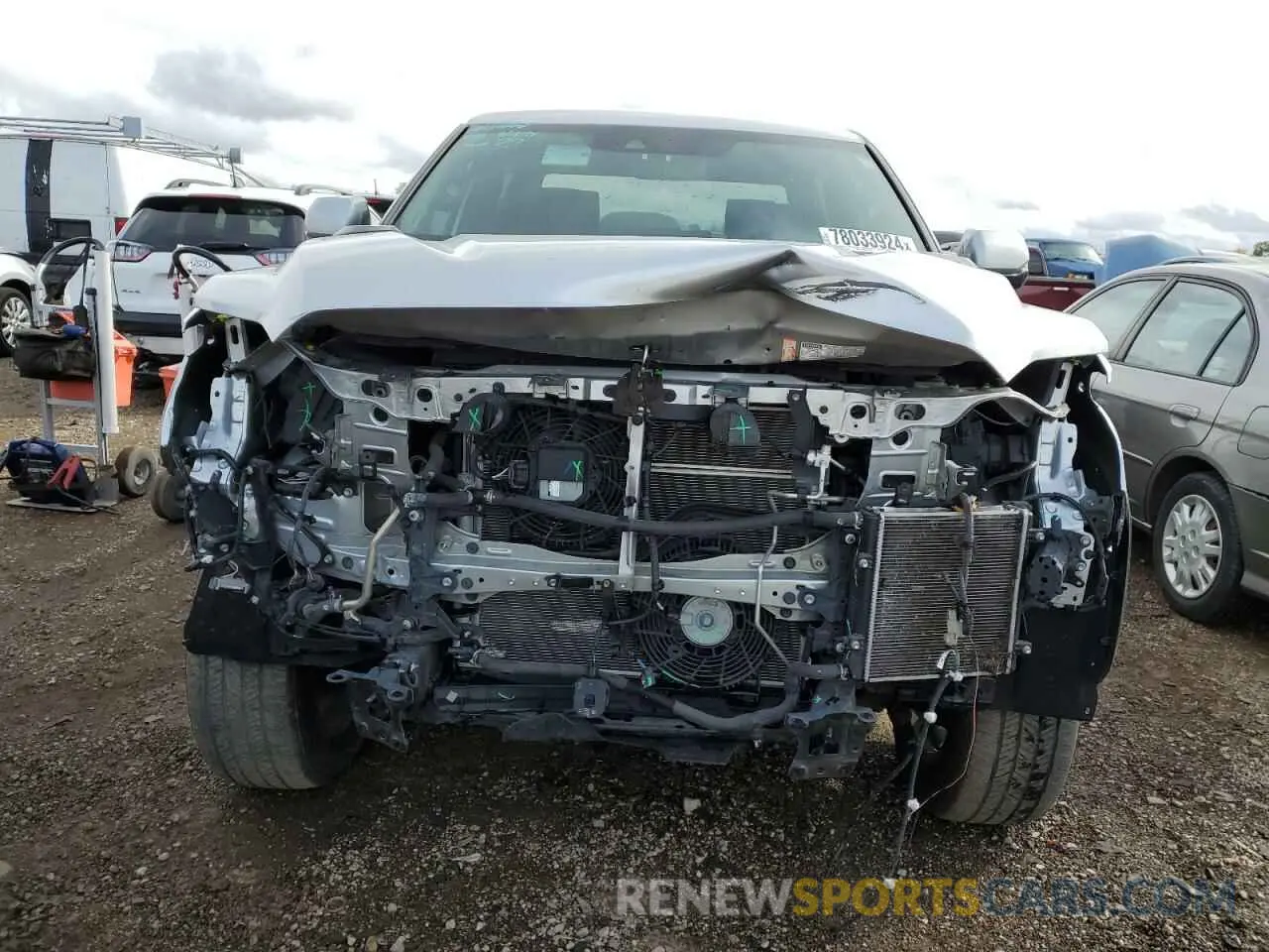 5 fotografías del automóvil dañado 5TFNC5DB6PX019272 TOYOTA TUNDRA 2023