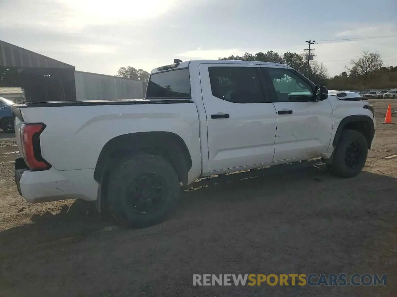 3 fotografías del automóvil dañado 5TFPC5DB5PX028778 TOYOTA TUNDRA 2023