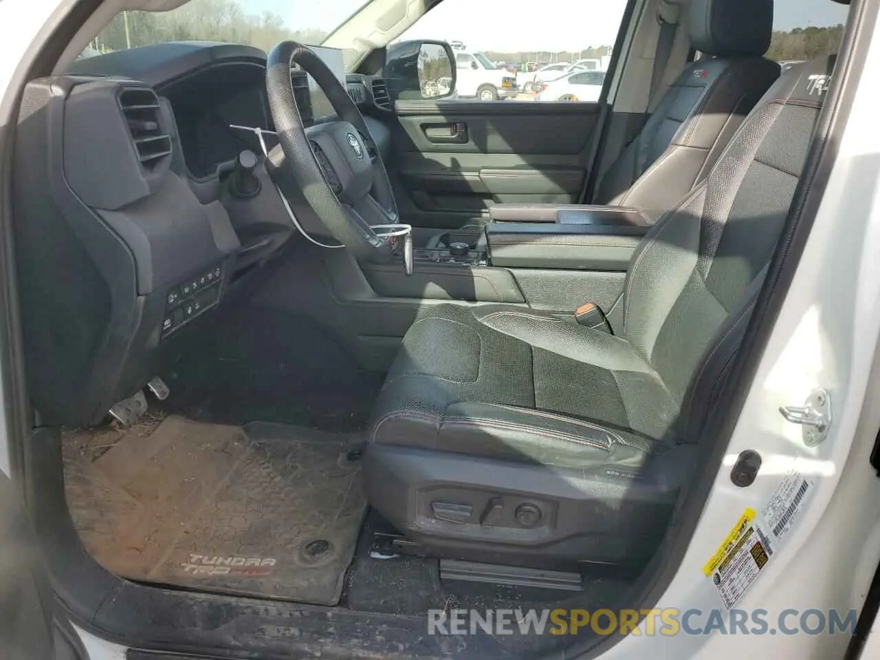 7 fotografías del automóvil dañado 5TFPC5DB5PX028778 TOYOTA TUNDRA 2023