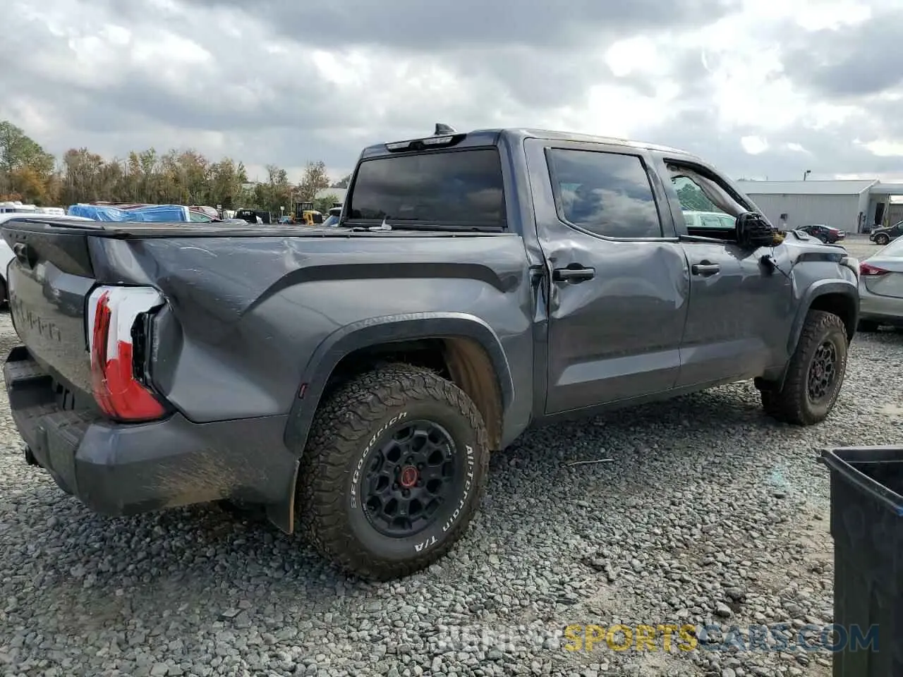 3 fotografías del automóvil dañado 5TFPC5DB8PX018066 TOYOTA TUNDRA 2023