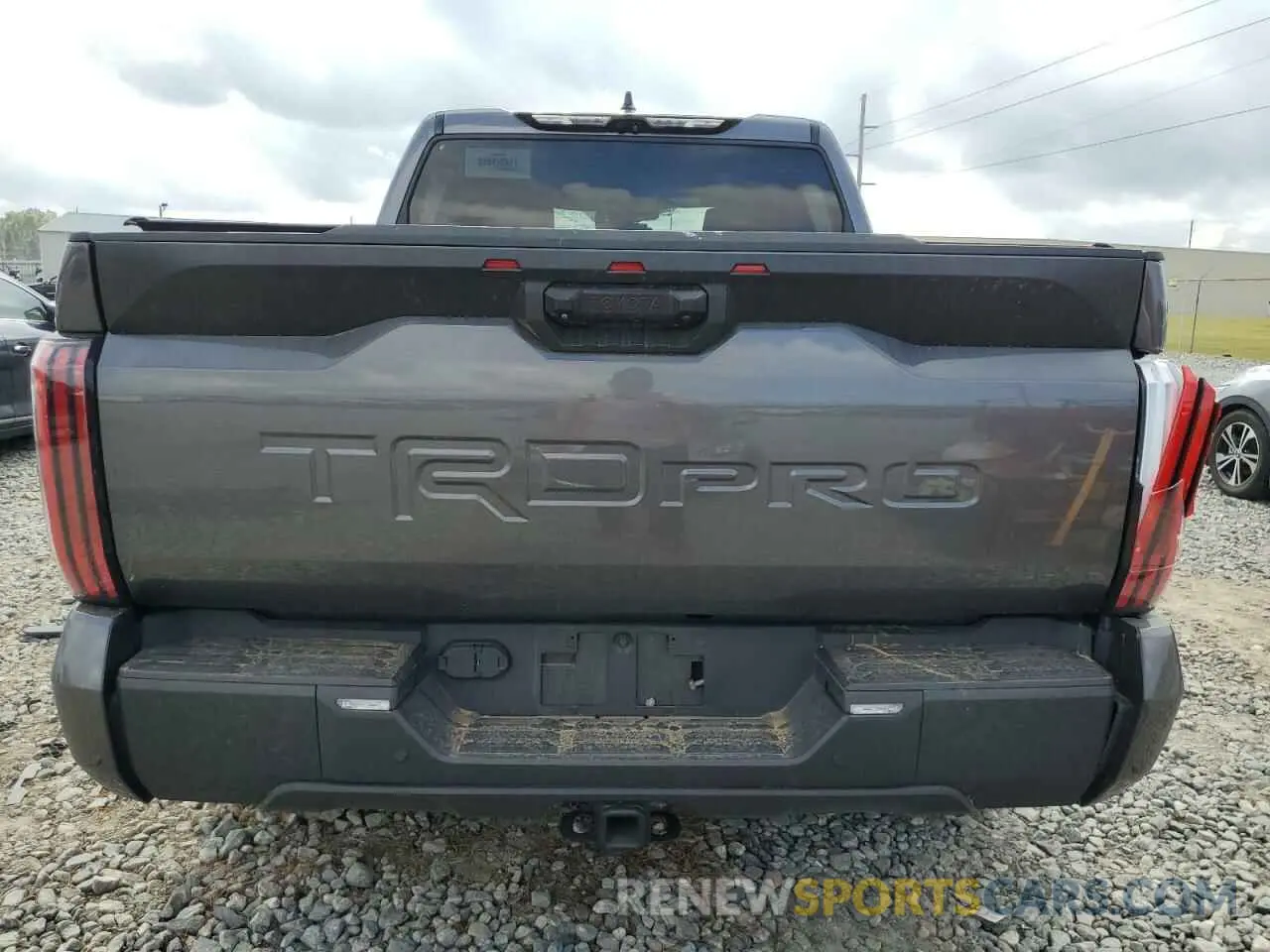 6 fotografías del automóvil dañado 5TFPC5DB8PX018066 TOYOTA TUNDRA 2023