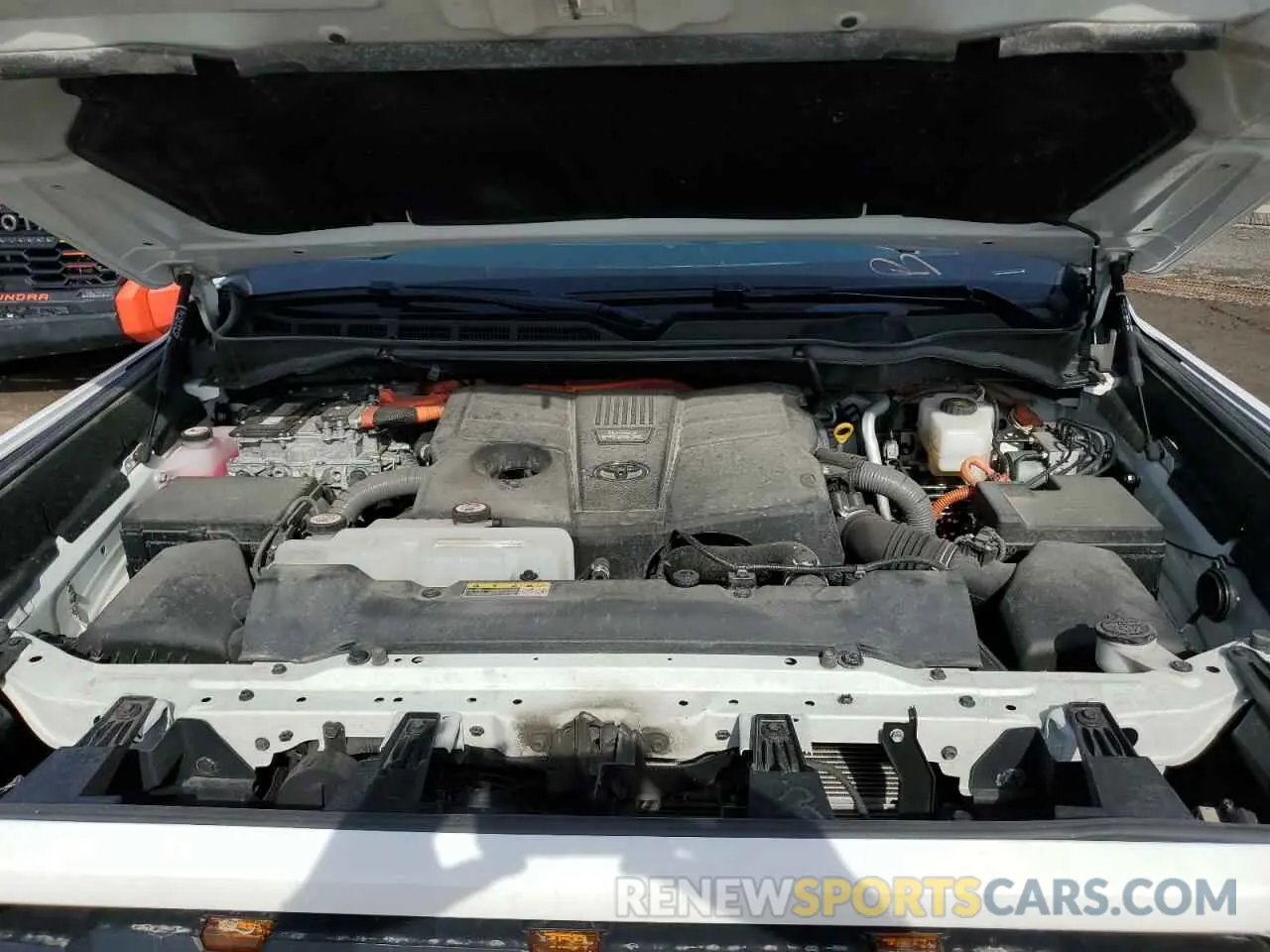 11 fotografías del automóvil dañado 5TFPC5DBXPX039565 TOYOTA TUNDRA 2023