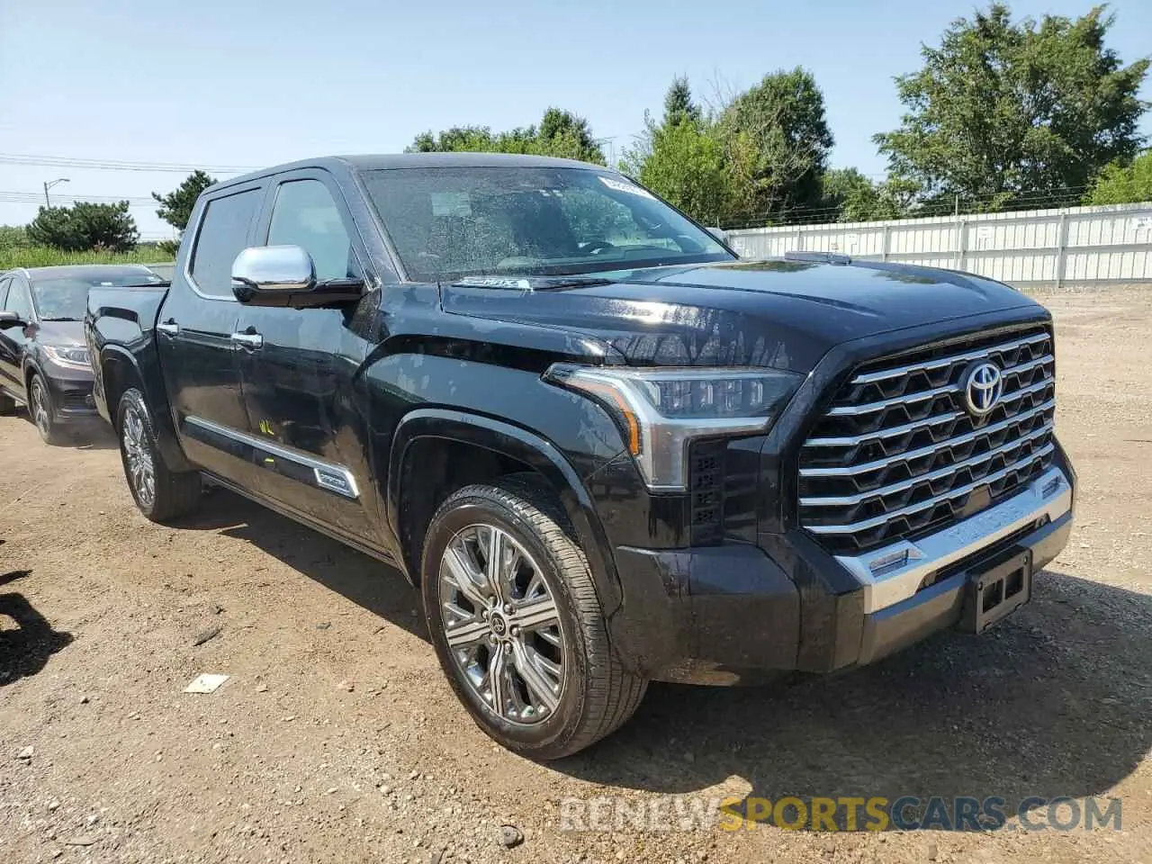 4 fotografías del automóvil dañado 5TFVC5DB0PX037217 TOYOTA TUNDRA 2023