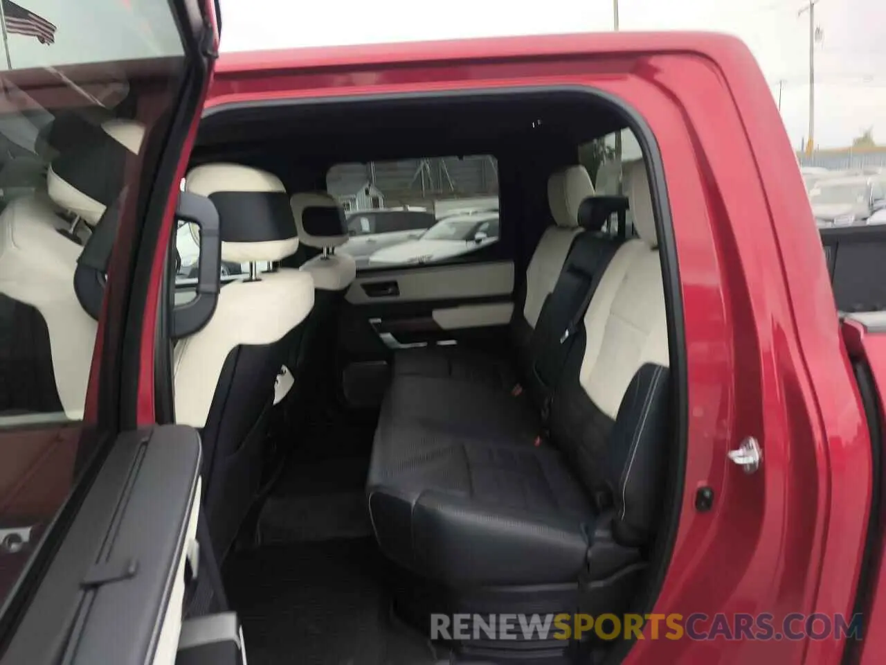 13 fotografías del automóvil dañado 5TFVC5DB3PX030312 TOYOTA TUNDRA 2023