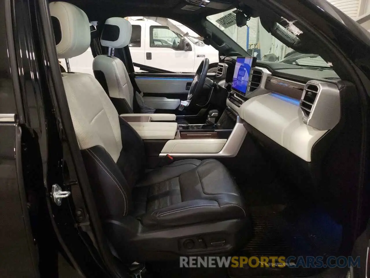 7 fotografías del automóvil dañado 5TFVC5DB5PX023944 TOYOTA TUNDRA 2023