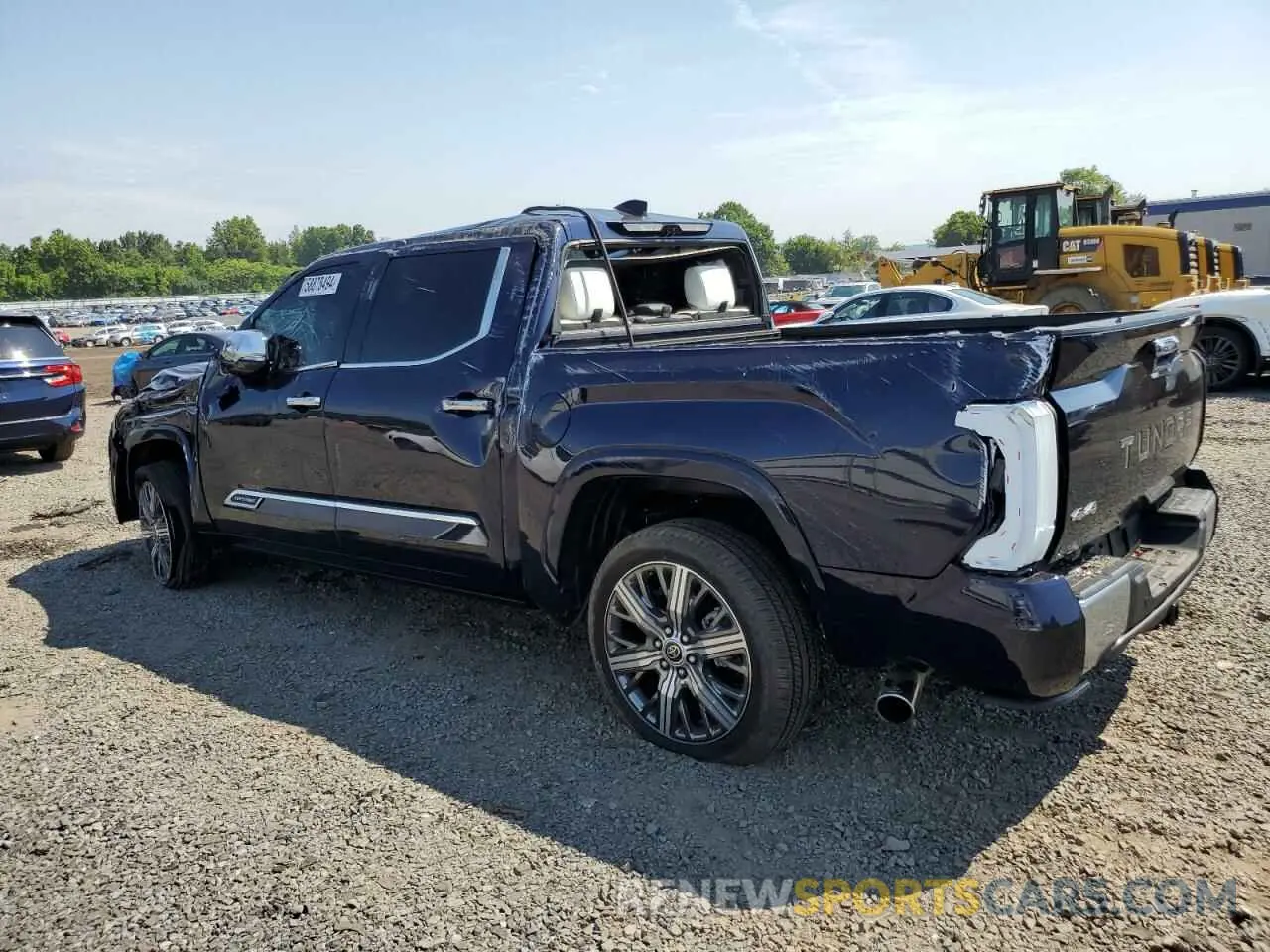 2 fotografías del automóvil dañado 5TFVC5DB9PX028516 TOYOTA TUNDRA 2023