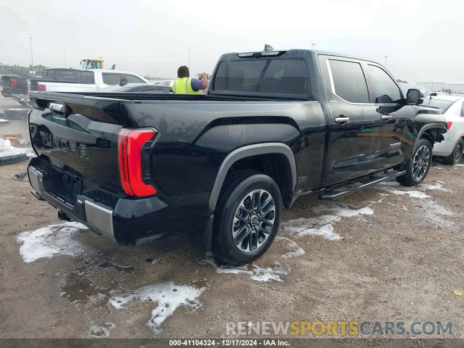 4 fotografías del automóvil dañado 5TFJA5BC1RX003337 TOYOTA TUNDRA 2024