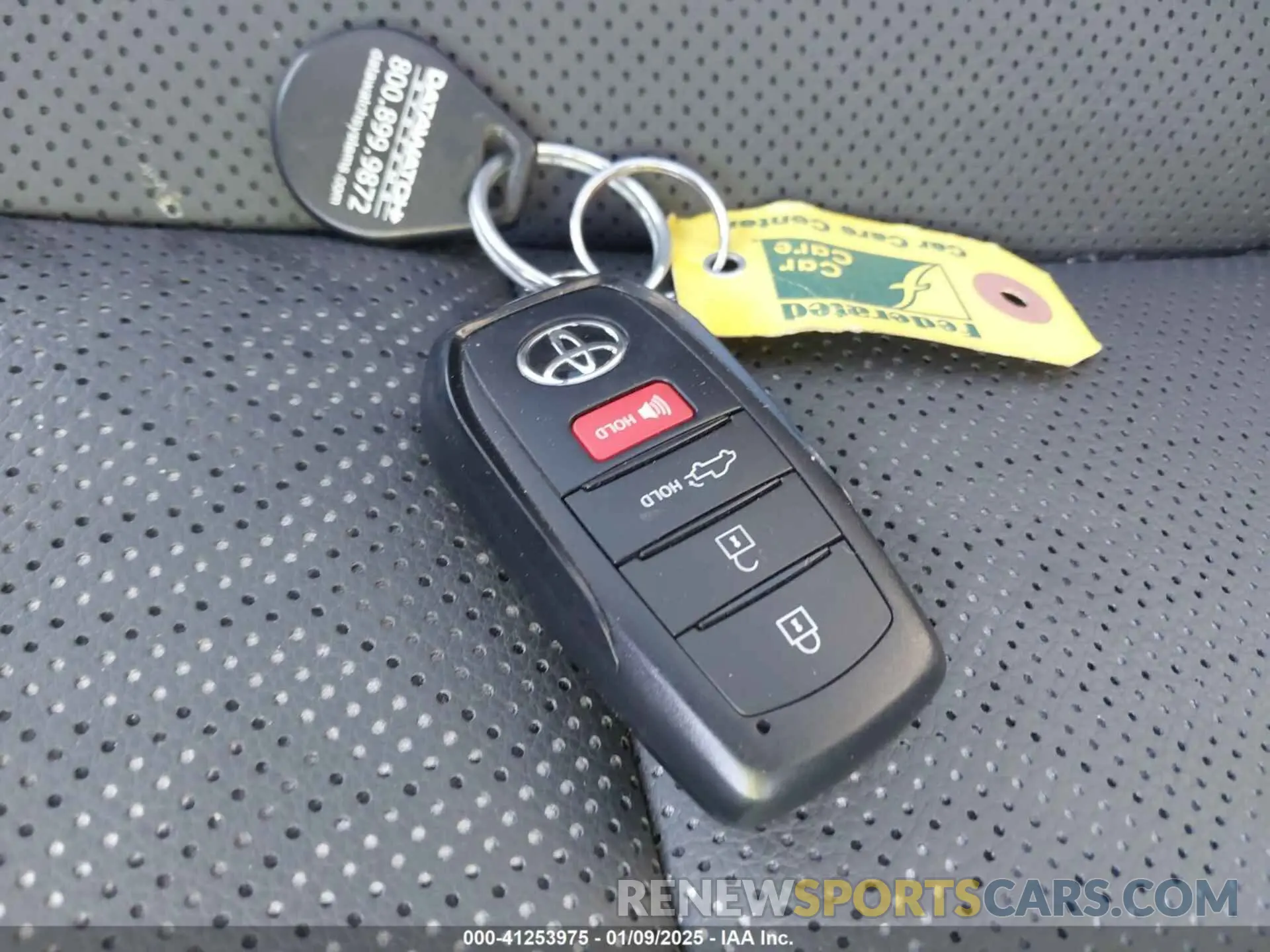 11 fotografías del automóvil dañado 5TFJA5DB1RX235201 TOYOTA TUNDRA 2024