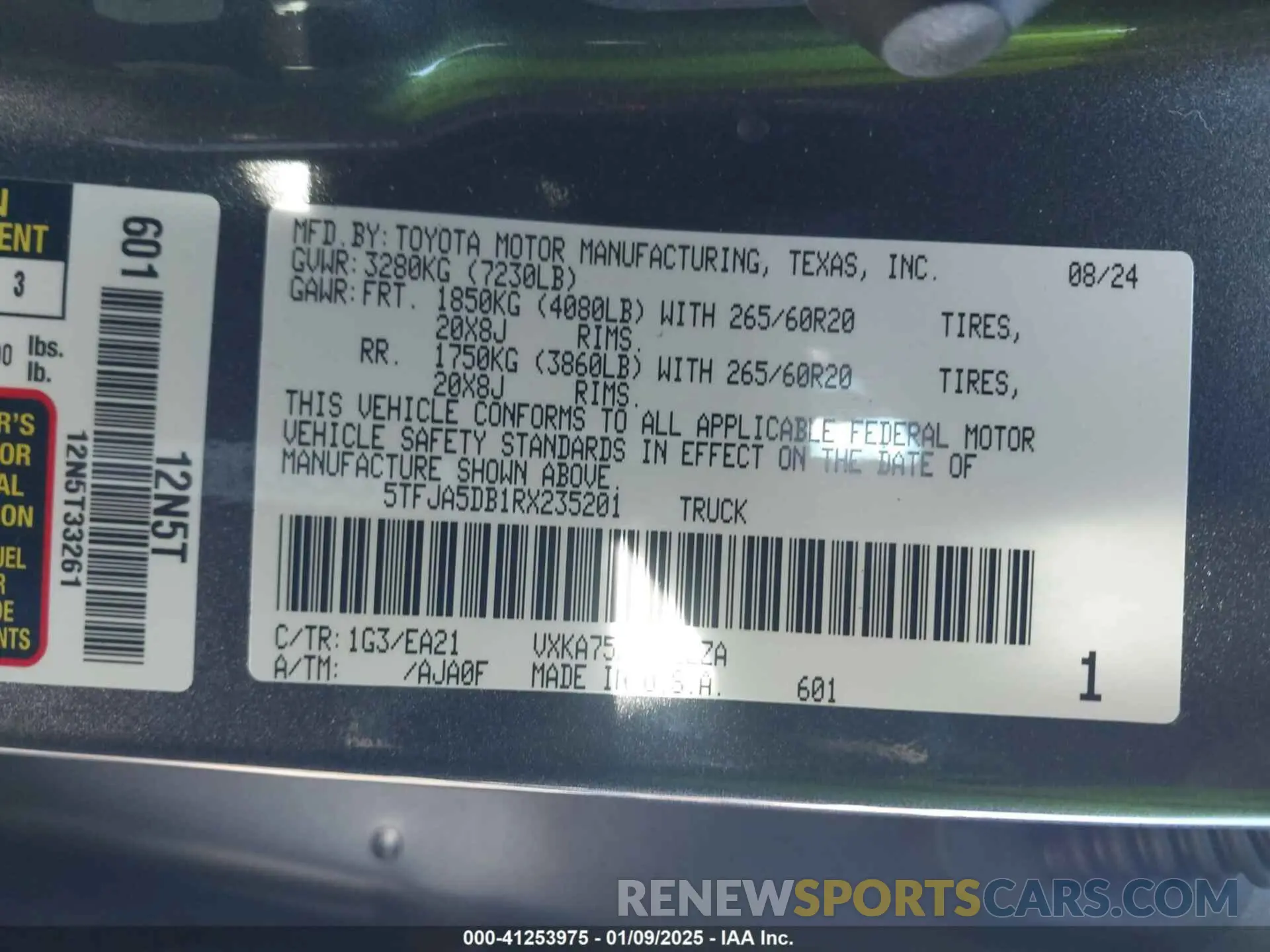 9 fotografías del automóvil dañado 5TFJA5DB1RX235201 TOYOTA TUNDRA 2024