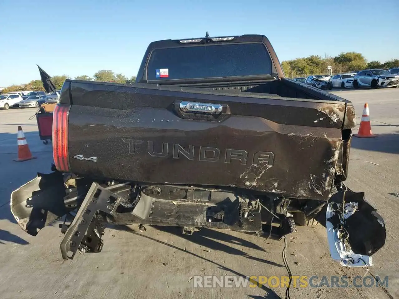 6 fotografías del automóvil dañado 5TFJA5DB4RX202175 TOYOTA TUNDRA 2024