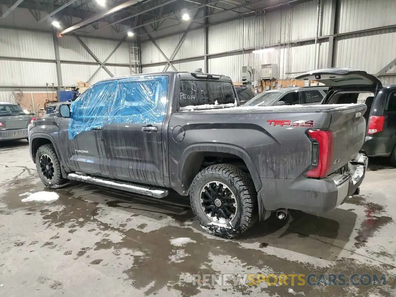 2 fotografías del automóvil dañado 5TFJA5DB5RX177996 TOYOTA TUNDRA 2024
