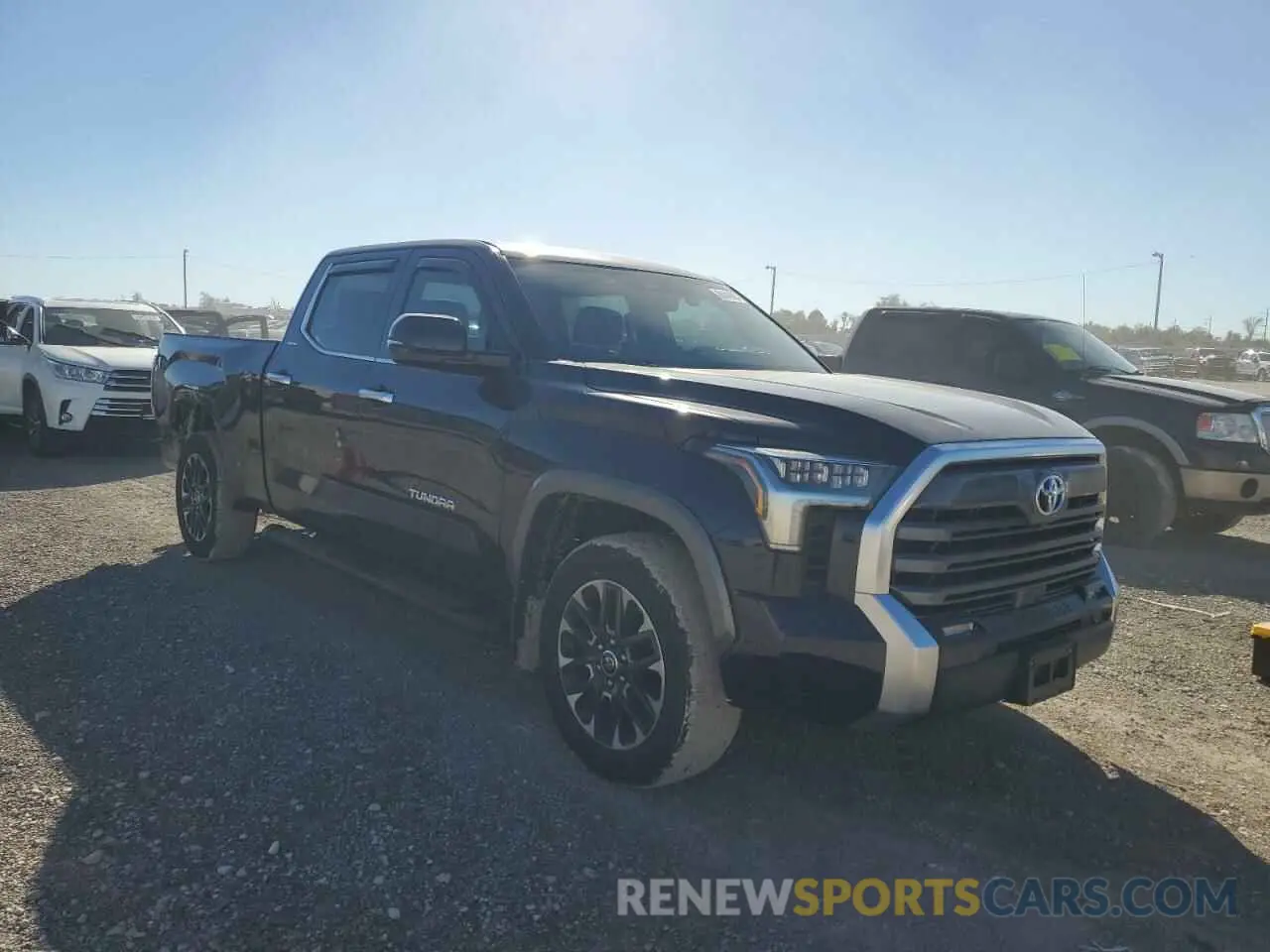 4 fotografías del automóvil dañado 5TFJA5EC2RX028713 TOYOTA TUNDRA 2024