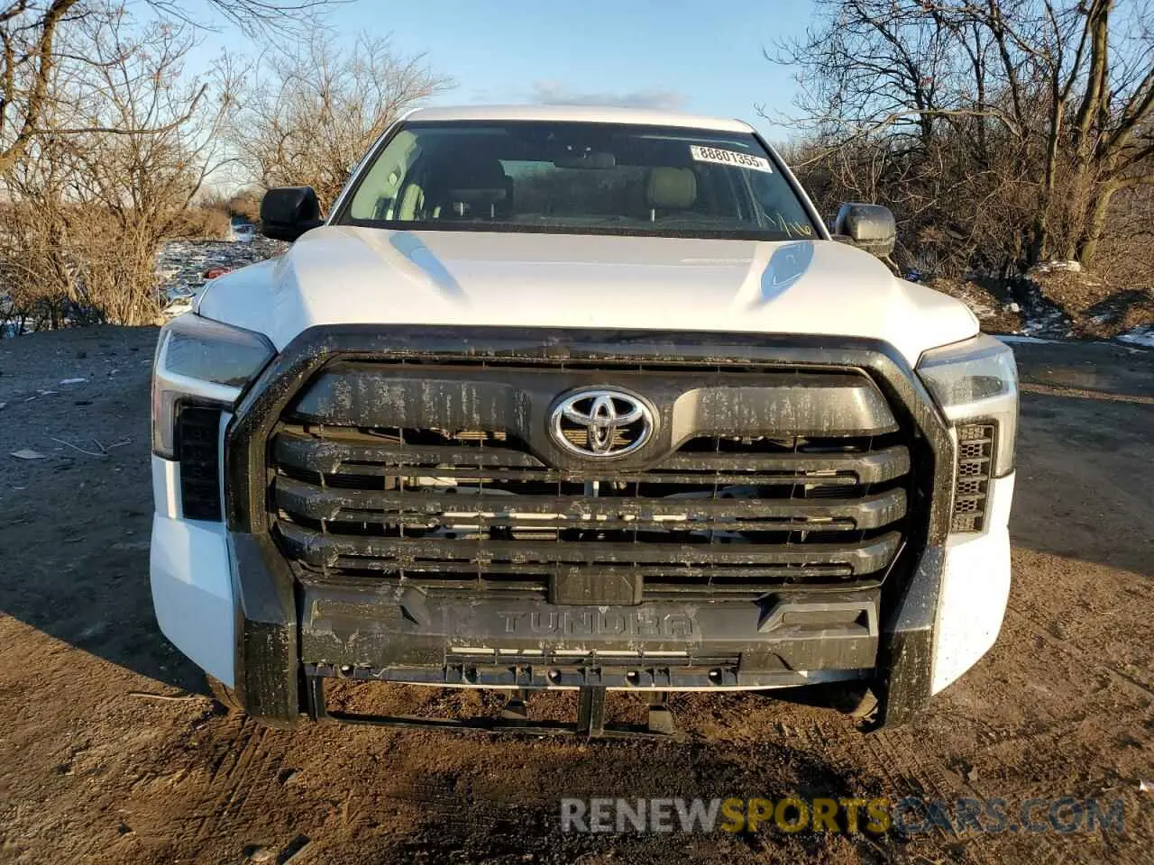 5 fotografías del automóvil dañado 5TFKB5DB1RX181657 TOYOTA TUNDRA 2024