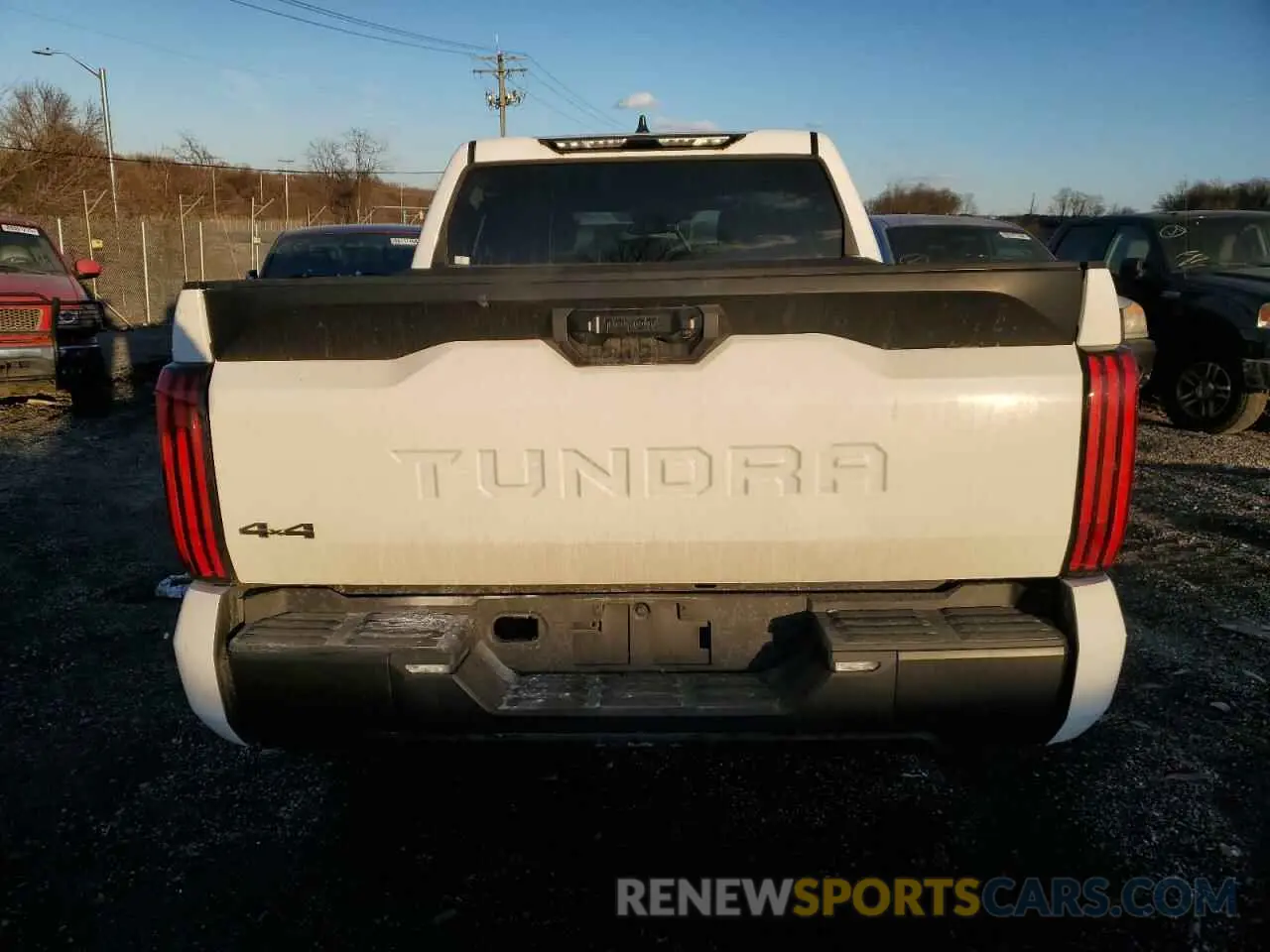 6 fotografías del automóvil dañado 5TFKB5DB1RX181657 TOYOTA TUNDRA 2024