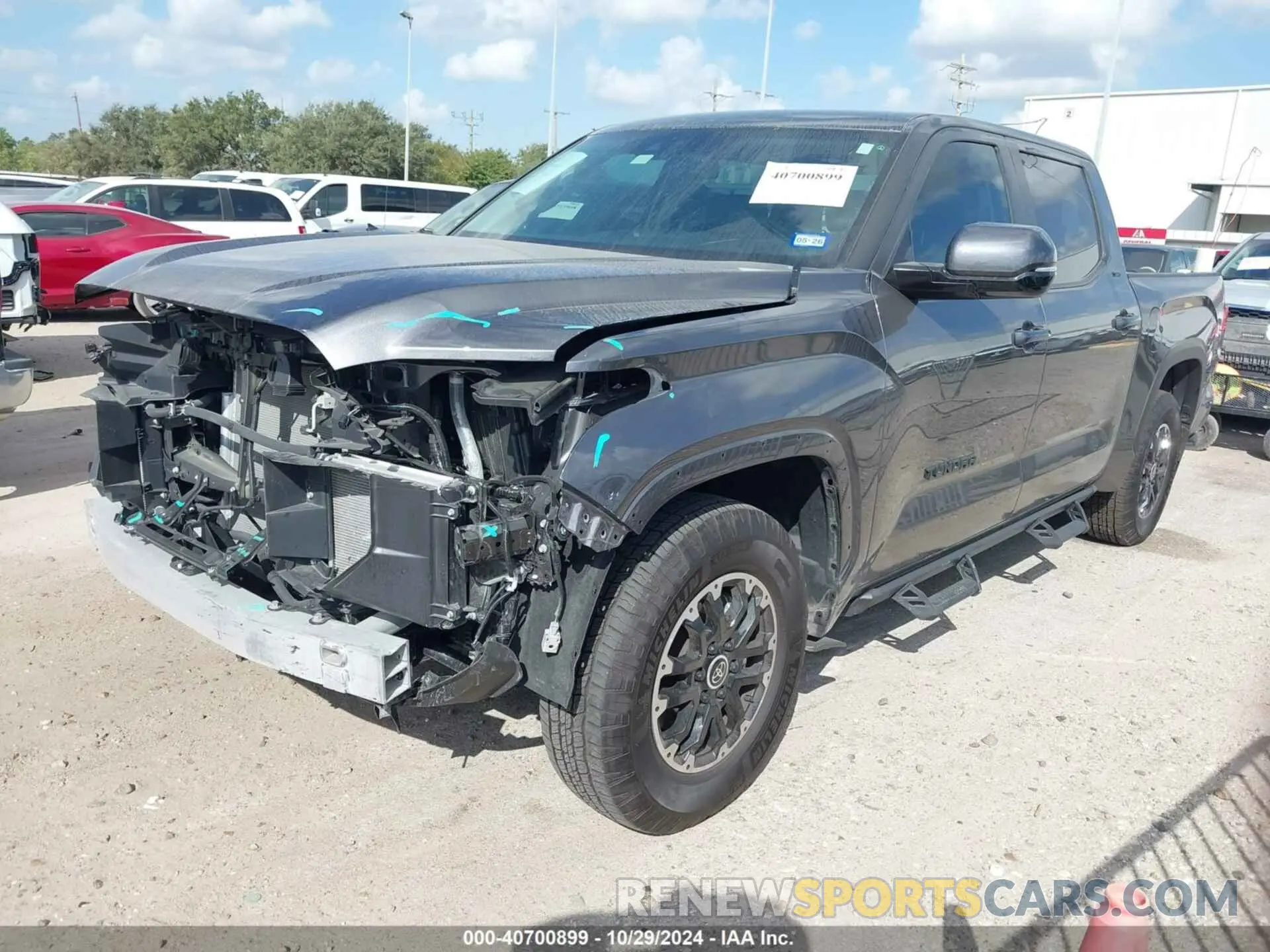 2 fotografías del automóvil dañado 5TFLA5AB4RX036141 TOYOTA TUNDRA 2024