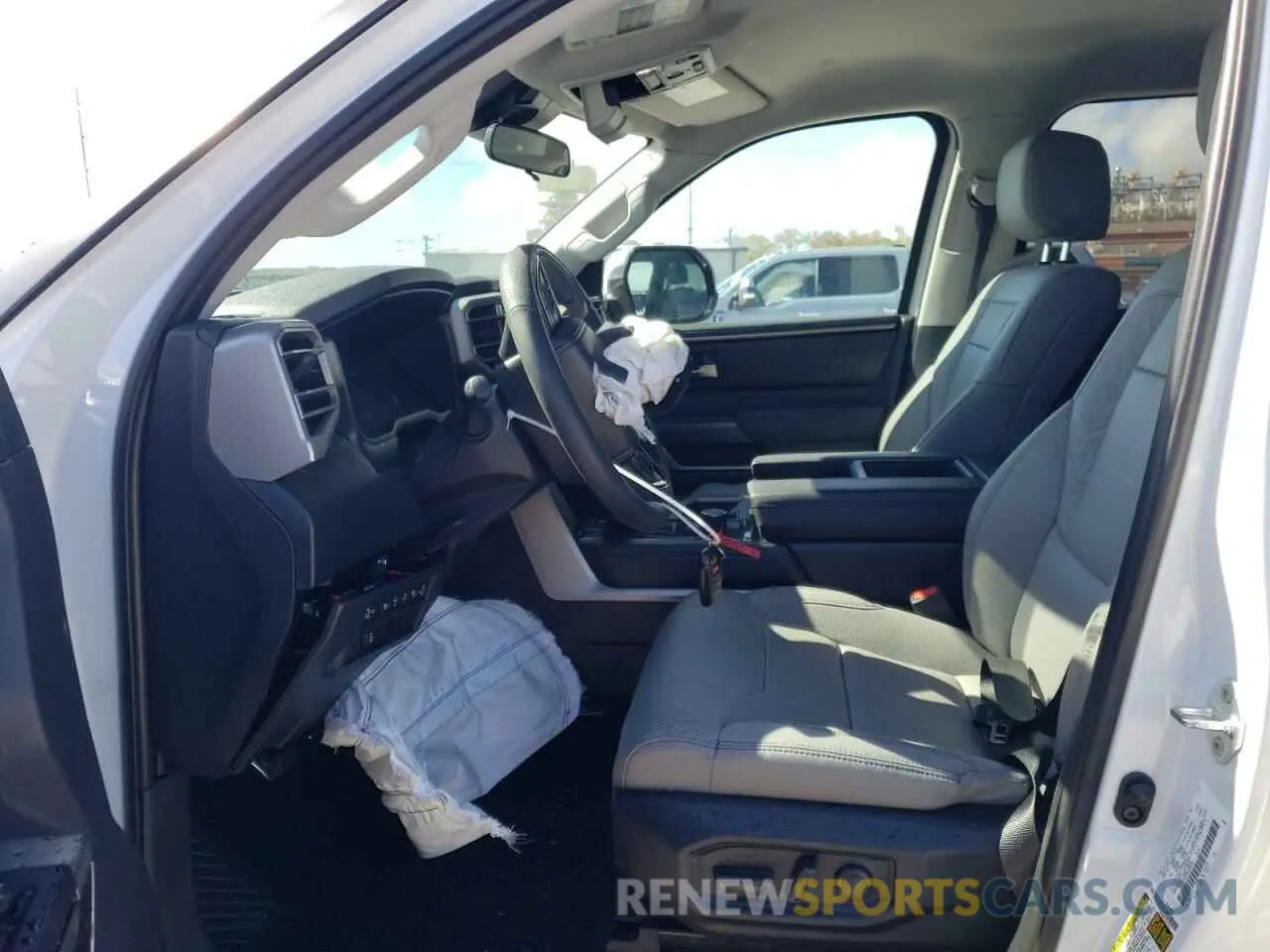 7 fotografías del automóvil dañado 5TFLA5AB5RX040103 TOYOTA TUNDRA 2024