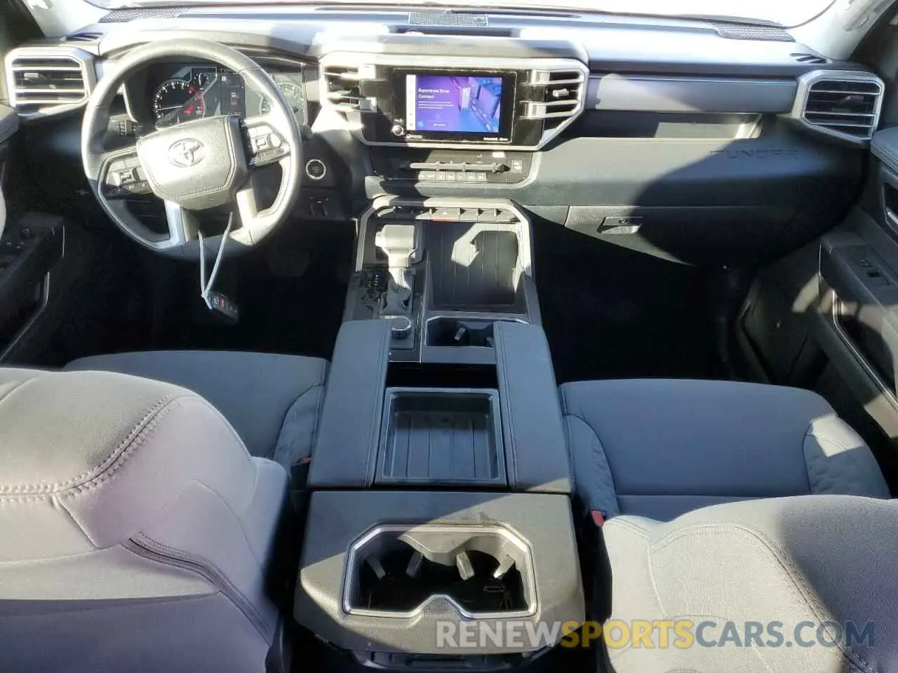 8 fotografías del automóvil dañado 5TFLA5ABXRX036323 TOYOTA TUNDRA 2024
