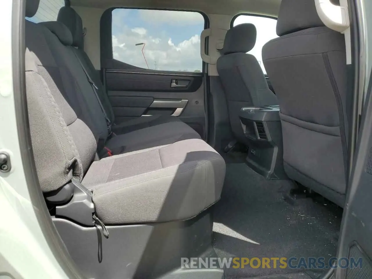 10 fotografías del automóvil dañado 5TFLA5ABXRX039903 TOYOTA TUNDRA 2024